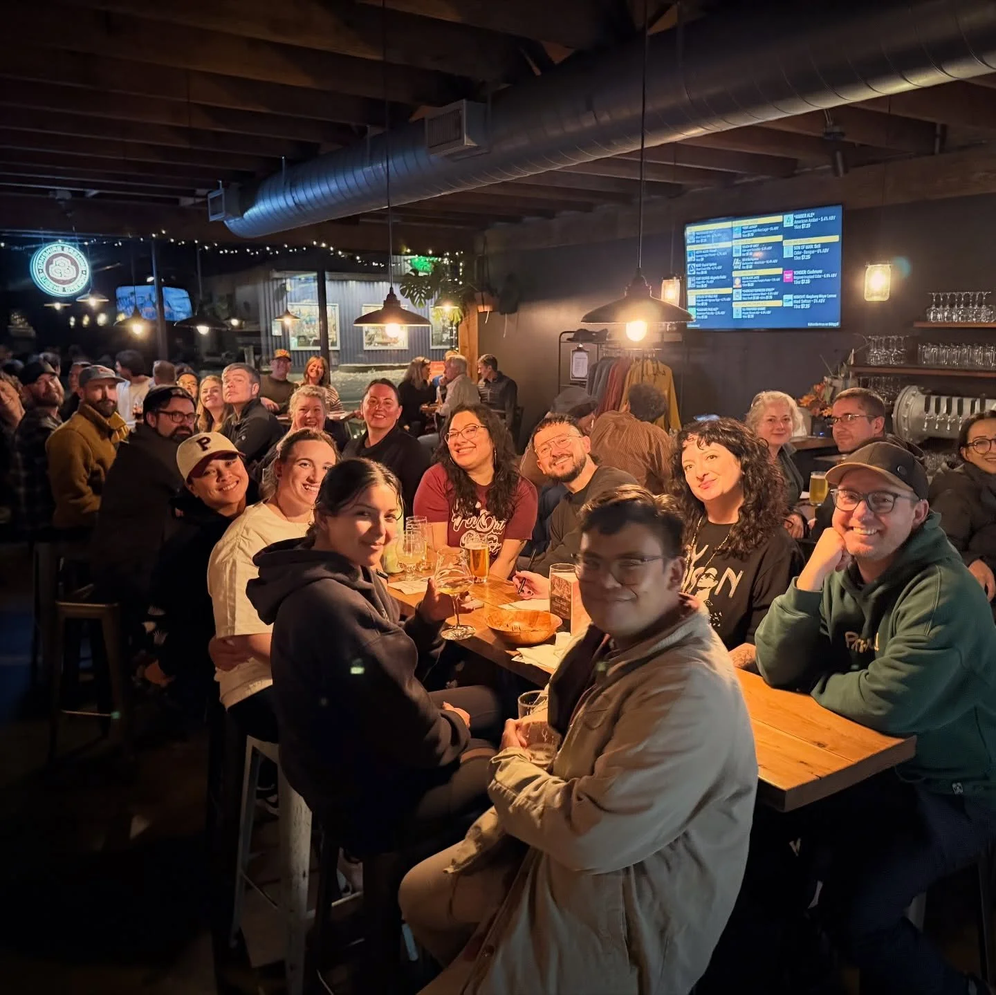 🧠🍻 Gather your friends for free @untappedtrivia every Wednesday 7-9 p.m. at @oakbrewpdx . Craft Beer!! Ciders! Wine! Pizza! Salads! @sureshotburger , and more!
&hellip;
🎤 In-Person 7-9 p.m.: Free to play with prizes by for the top 3 teams, and one
