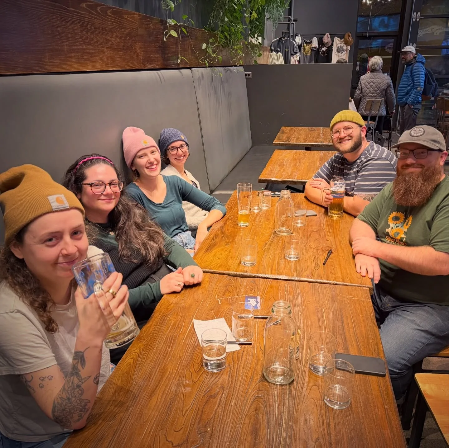 🍻 Free trivia at @vebrewing on Mississippi every Wednesday with @untappedtrivia , 7-9 p.m. 12 award-winning beers on tap, and $3 Clubhaus Lagers. What $3 beer! Yep you heard right.
&hellip;
🎤 In-Person 7-9 p.m.: Free to play with prizes for the top