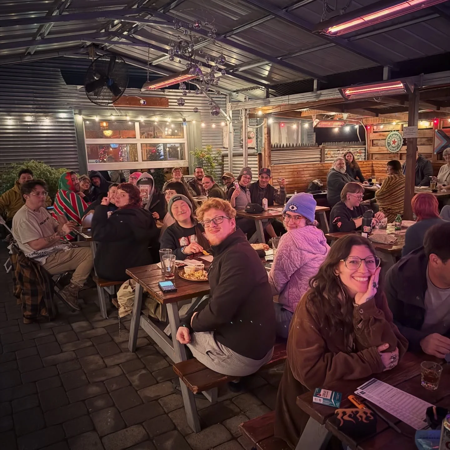 Tuesday Trivia at @adviceboothpdx !! Delicious cocktails, craft beer 🍺, Vegan Jell-O shots, sexy cheese 🧀&hellip; taco Tuesday 🌮&hellip; Weiners (Beef and Vegan) 🌭 &hellip; and free trivia fun. Seating indoors or outdoors on the covered and 🔥 he