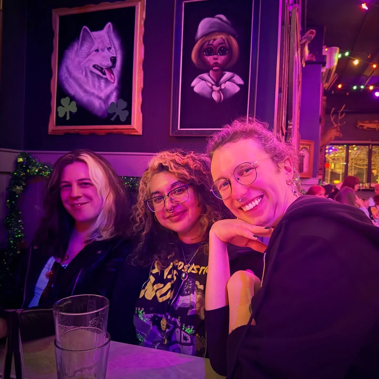 🥳🧠🧐 Free Trivia Mondays: Gather your teams to eat, drink, and play bar trivia at Creepy&rsquo;s.

✍️ Use the link in our bio to learn more, and to nominate @untappedtrivia for &ldquo;Best Trivia Night&rdquo; in @willametteweek &rsquo;s Best of Por