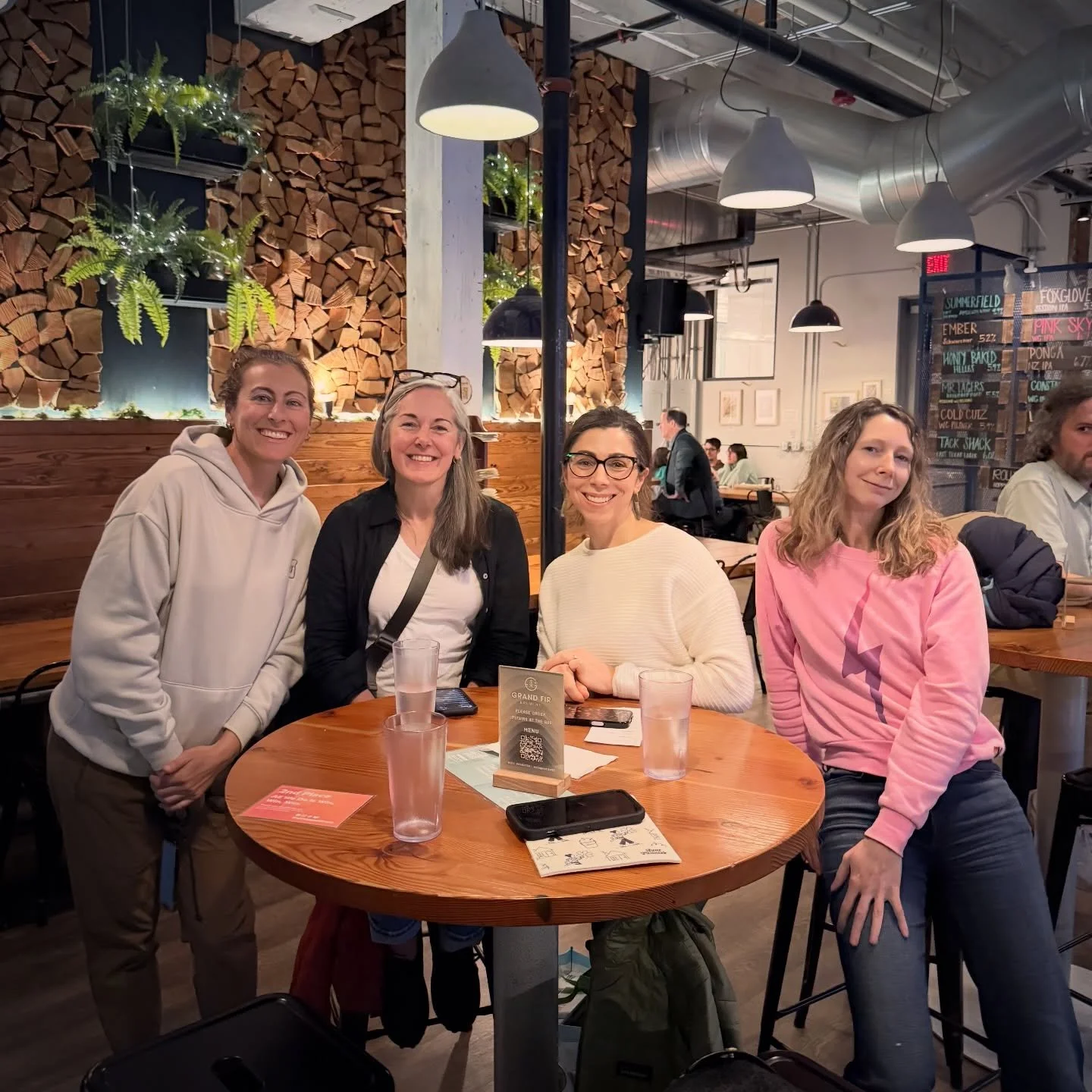 🥳🧠🧐 Free Trivia Tuesdays: Gather your teams to eat, drink, and play bar trivia at Grand Fir Brewing.

✍️ Use the link in our bio to learn more, and to nominate @untappedtrivia for &ldquo;Best Trivia Night&rdquo; in @willametteweek &rsquo;s Best of