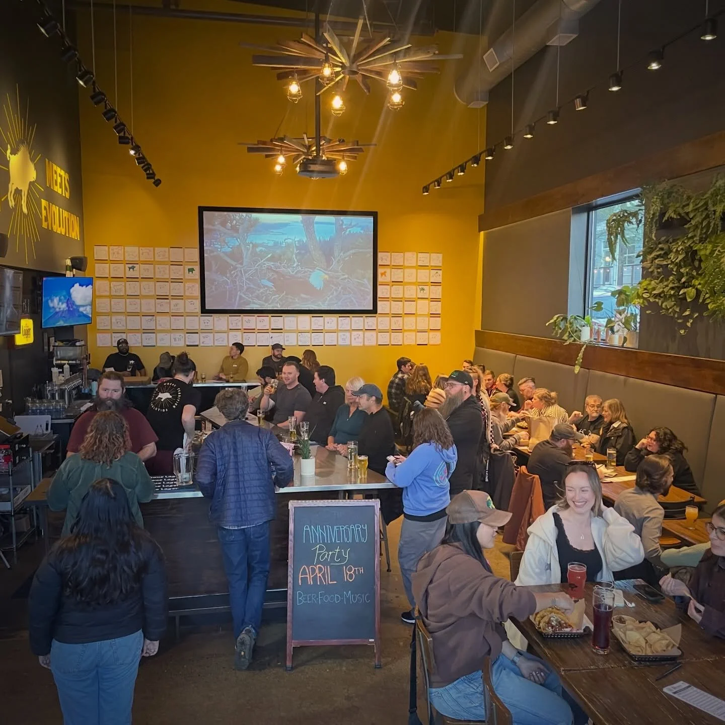 🥳🧠🧐 Free Trivia Wednesdays: Gather your teams to eat, drink, and play bar trivia at Von Ebert Brewing on Mississippi Street.

✍️ Use the link in our bio to learn more, and to nominate @untappedtrivia for &ldquo;Best Trivia Night&rdquo; in @willame