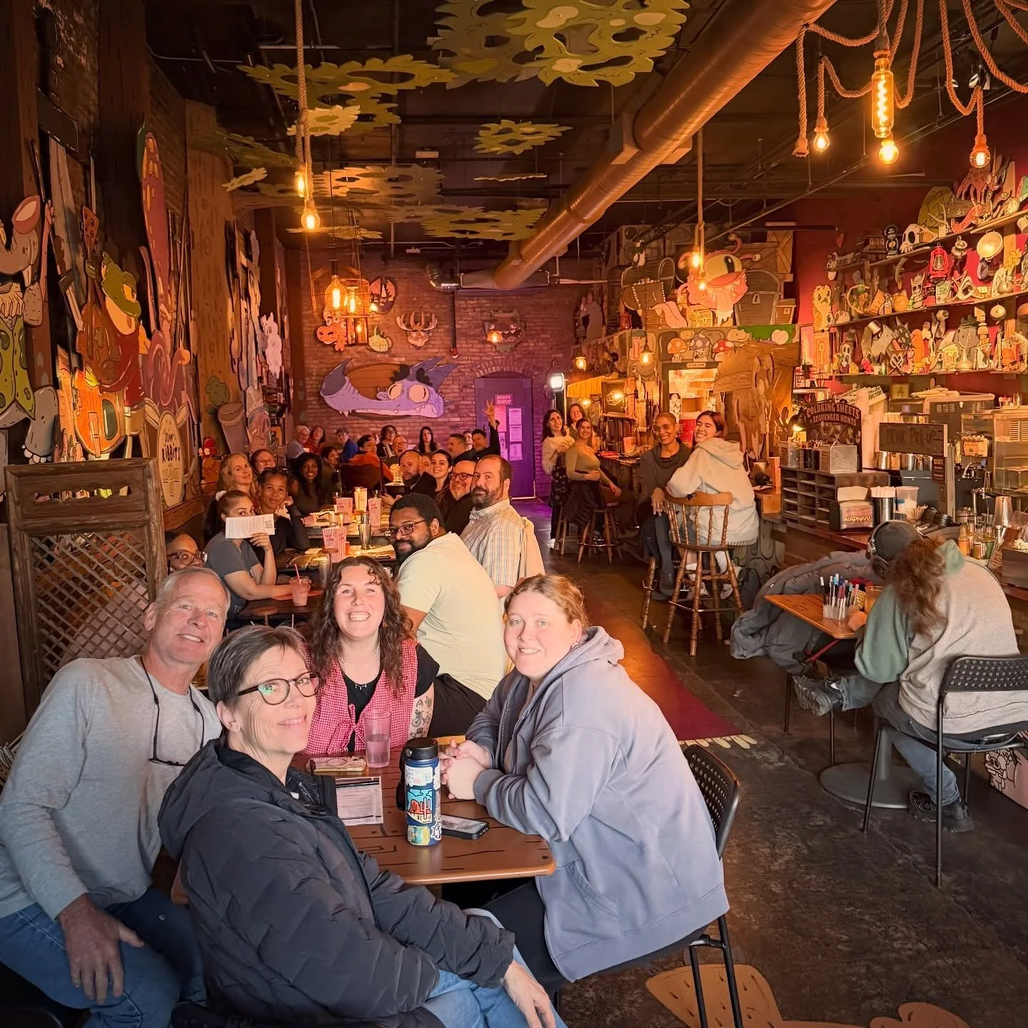 🥳🧠🧐 Free Trivia Fridays: Gather your teams to eat, drink, and play bar trivia at Wonderwood Springs.

✍️ Use the link in our bio to learn more, and to nominate @untappedtrivia for &ldquo;Best Trivia Night&rdquo; in @willametteweek &rsquo;s Best of