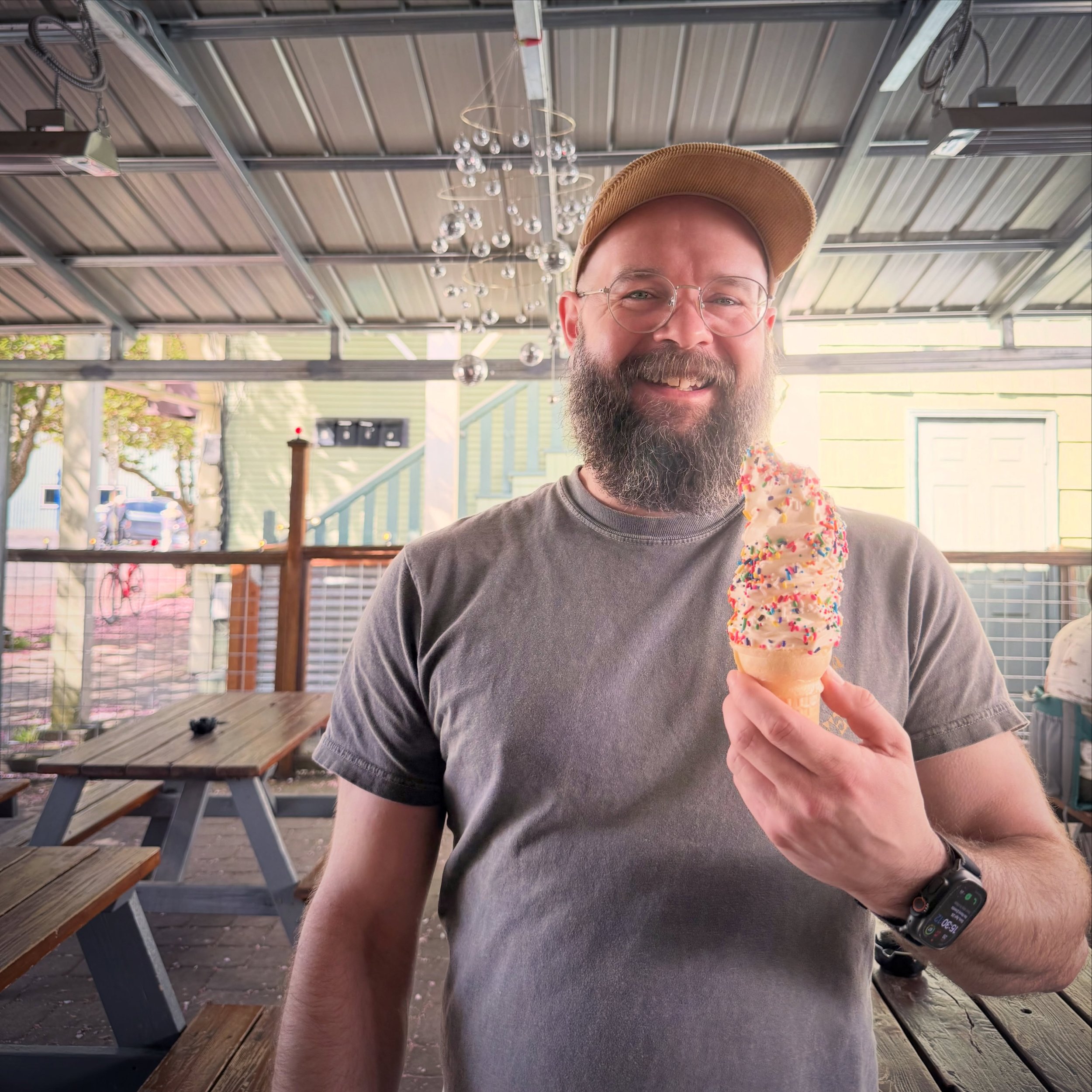 Go ahead and treat yourself. You deserve it!

🍦by @milkglassmrkt the fabulous neighbors of @adviceboothpdx on N. Gay Ave.