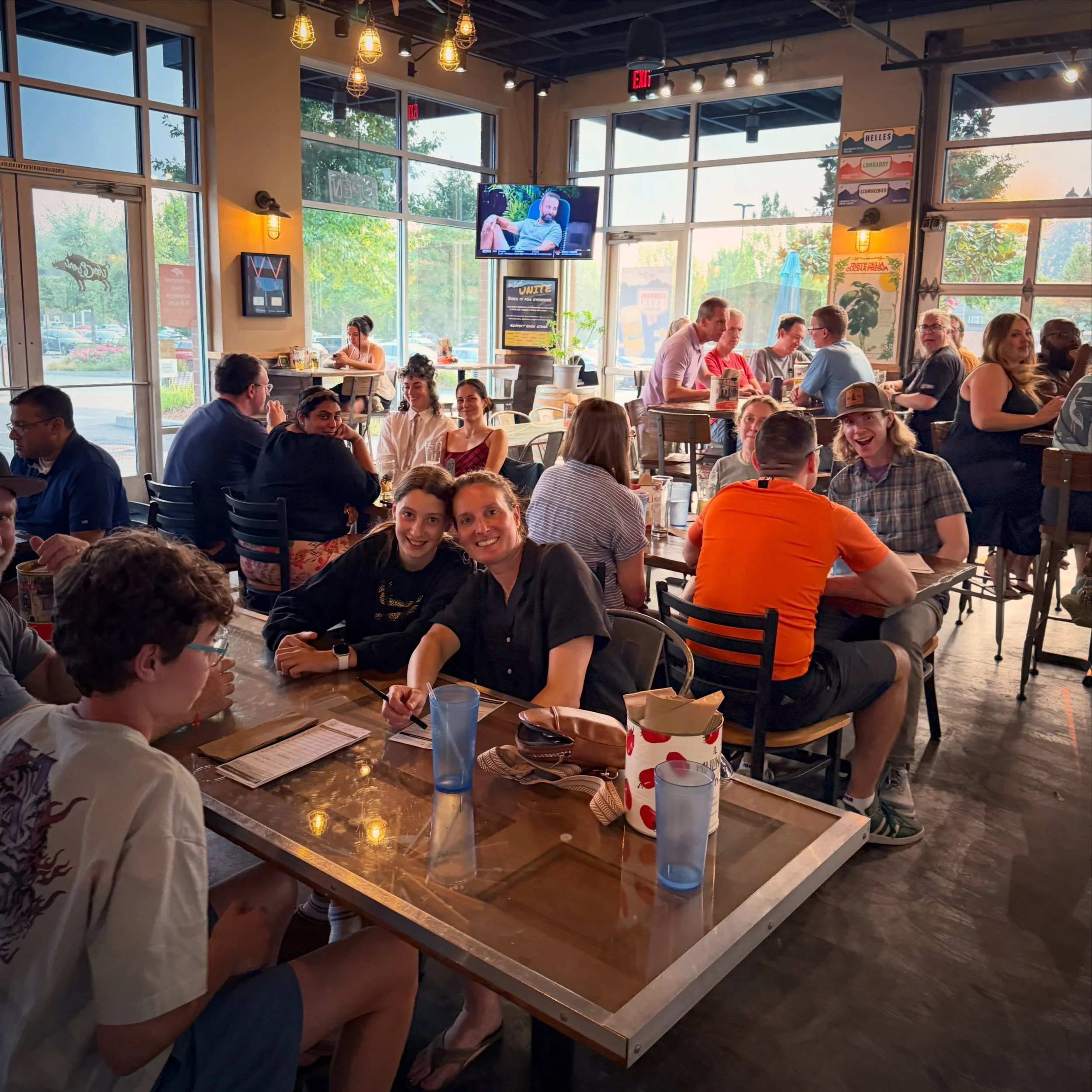 @untappedtrivia at Von Ebert Brewing Beaverton is free to play every Tuesday from 7-9 p.m. 

Grab a pint and a slice at @vebrewing located at 11800 NW Cedar Falls Dr #110, Portland, OR 97229.

🏆 Untapped Trivia voted &ldquo;best trivia night&rdquo; 