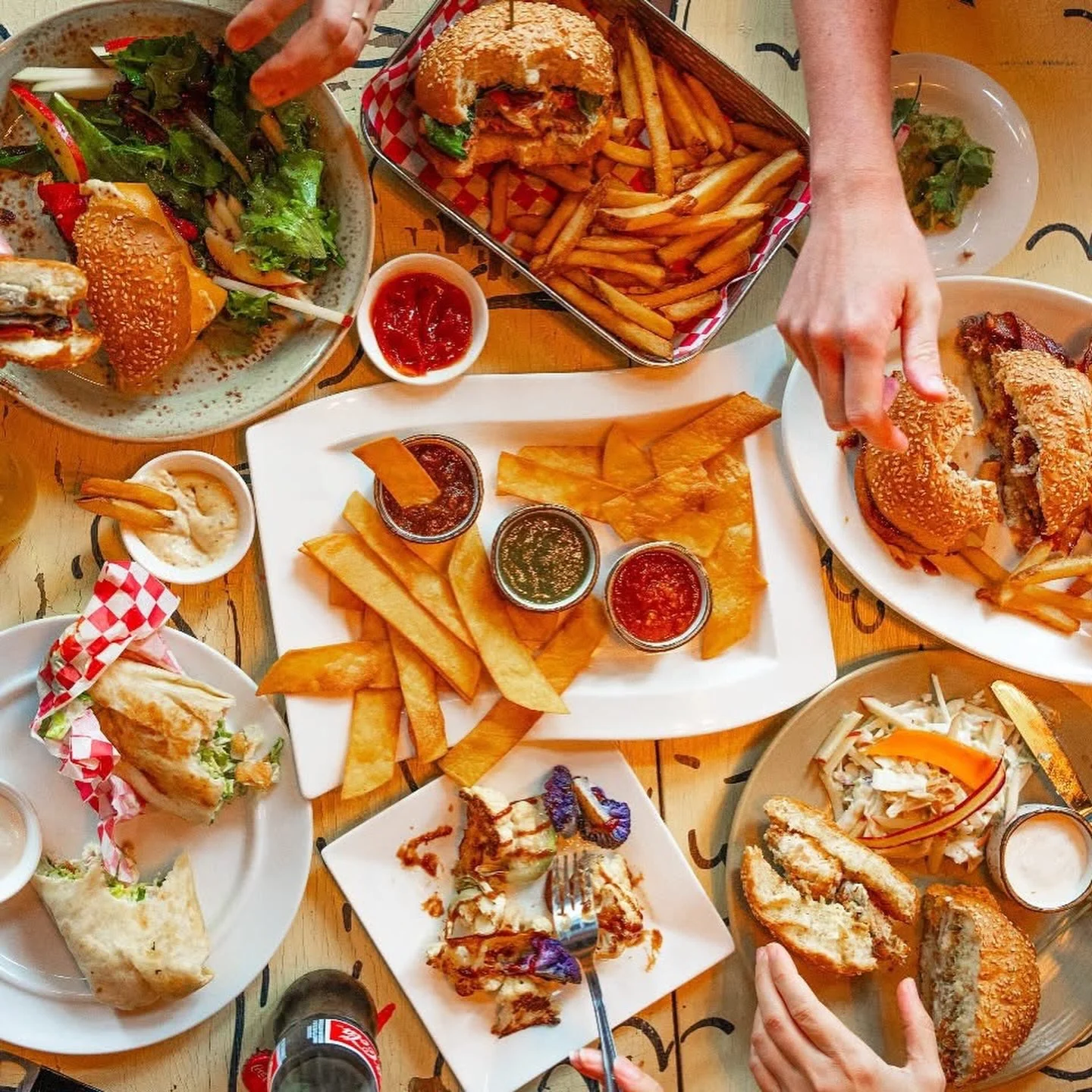 Free Trivia every Friday at @wonderwoodsprings 6-8 p.m. hosted by @untappedtrivia 

Wonderwood Springs is Portland&rsquo;s fantasy-themed, immersive, cartoon tavern and cafe designed by local artist @mikebennettart is located at 8811 N Lombard St, Po
