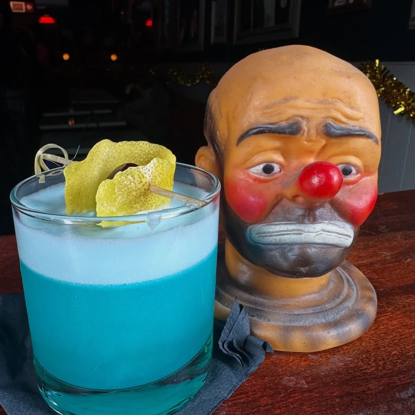 Looking for the best free bar trivia in Portland, Oregon? Wanting spooky-ish vibes for these October nights? Look no further than @untappedtrivia at Creepy&rsquo;s Bar in Southeast Portland.

If you want a neighborhood hangout with an eccentric clown
