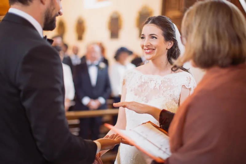 segnung-kirche-ringtausch-hochzeitsfotografin-sandra.jpg