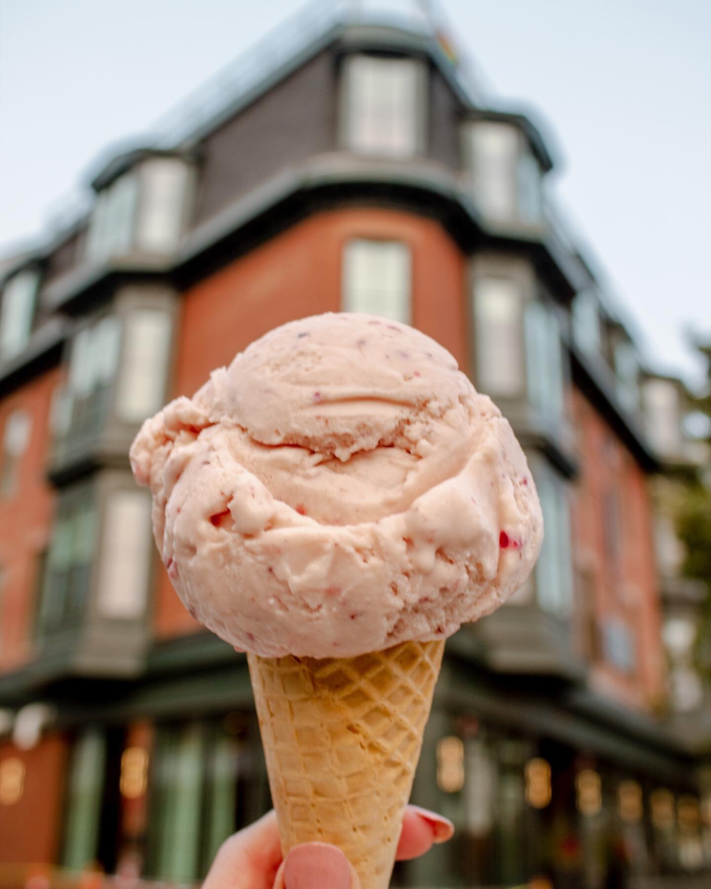 Just another post about how you need ice cream during this flash flood warning ☔️ While we&rsquo;re cozied up in the shops, don&rsquo;t forget you can have New City delivered 🥰