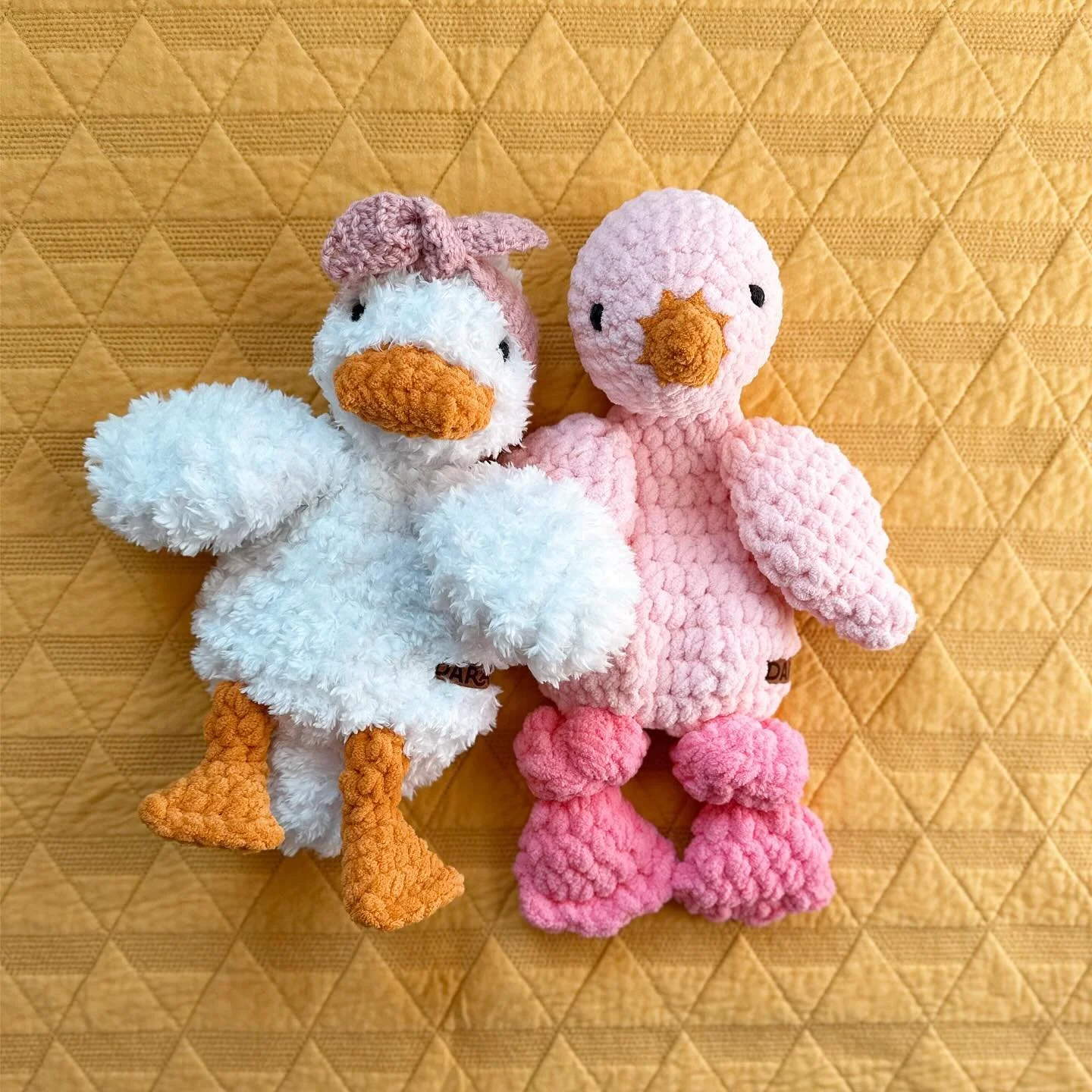 Flying right into the new year with my fuzzy, winged friends. 🩷

Duck Pattern: @shopmodthreads 
Chick Pattern: @mamamademinis 
Yarn: Loops &amp; Threads &amp; @bernatyarn 

#crochetlovey #handmadeforkids #letthemplay #handmadenursery #handmadeforbab