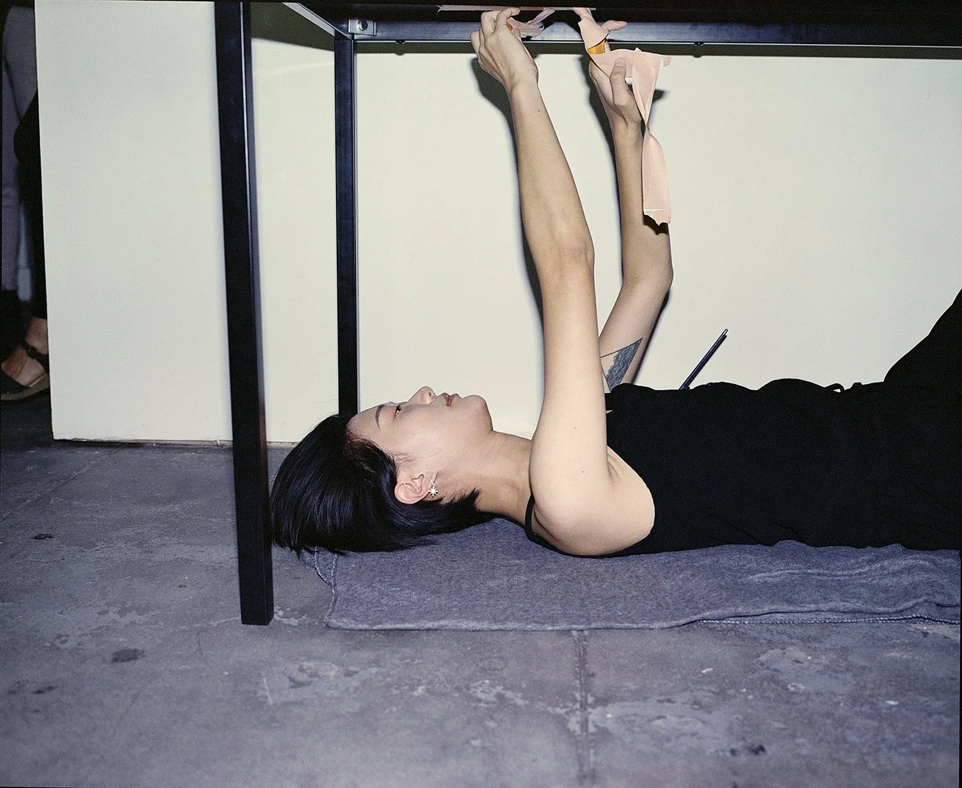 Under the table_002.jpg