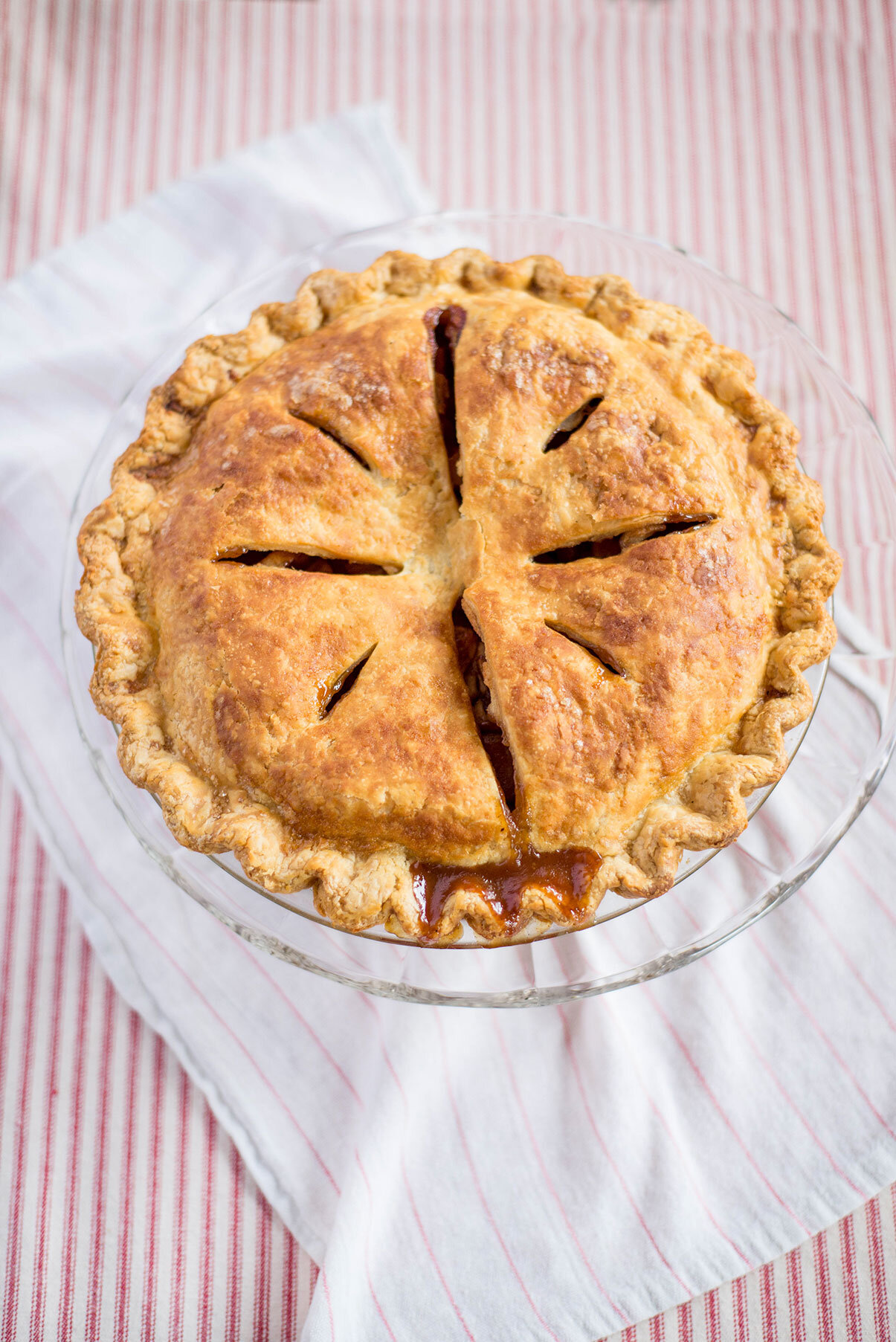 LJwholeapplepie2_web.jpg