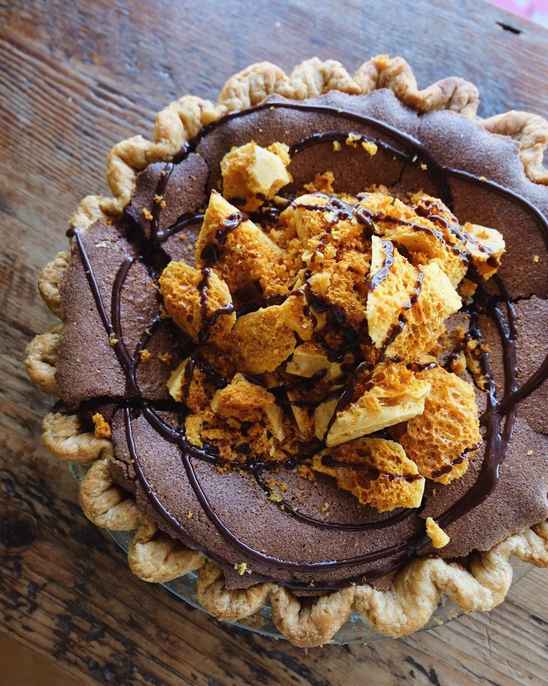 Chocolate Honeycomb has some serious main character energy. And you only deserve the best. 🍯🤎
