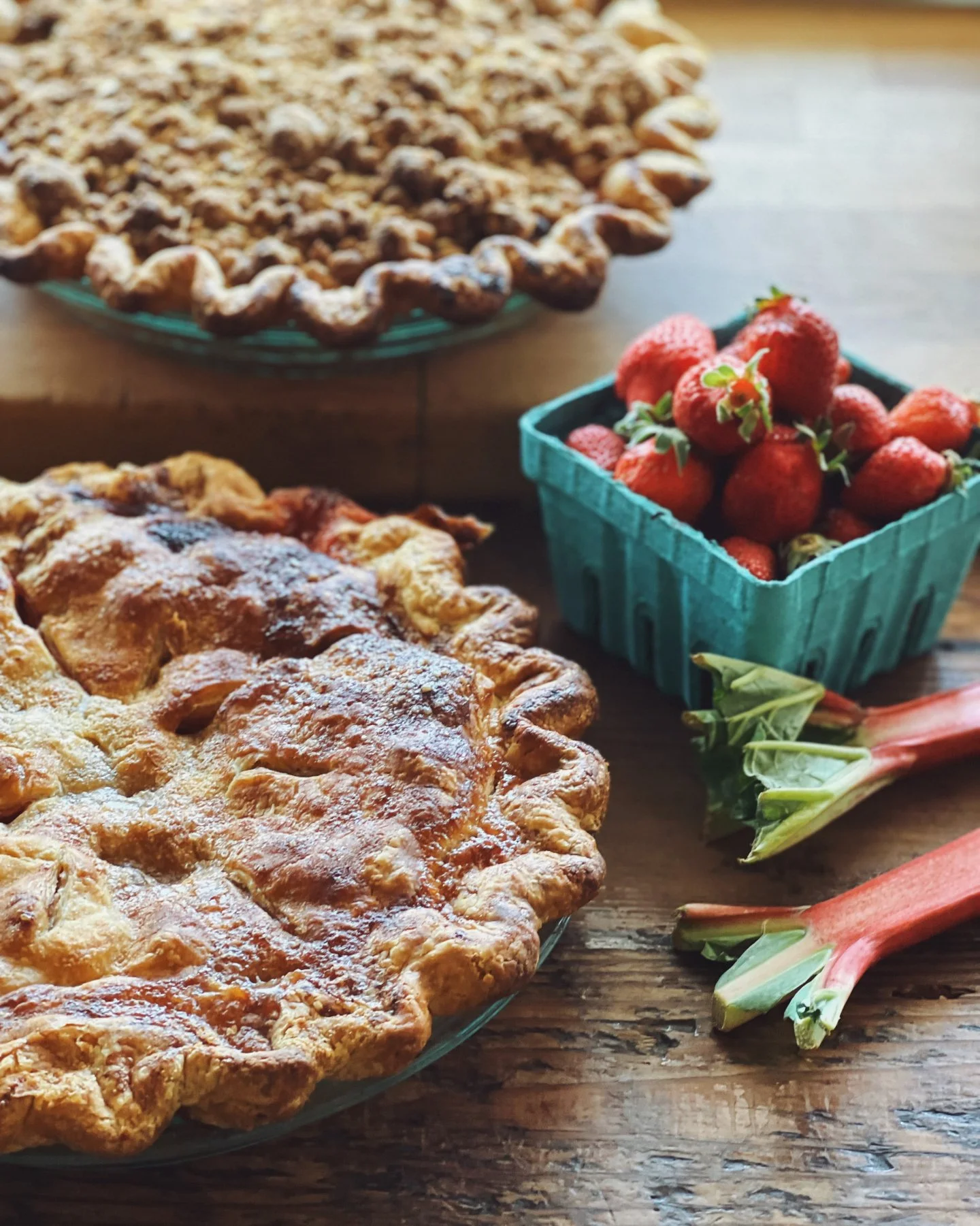 Spring just got a little sweeter. Strawberry Rhubarb is back, bebes! 🍓😘