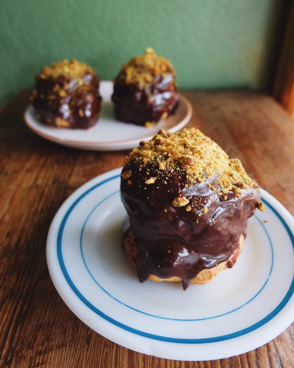 Pistachio Cream Puff is ready to ease you into the weekend. Swipe for the NSFW inside. 🤭
