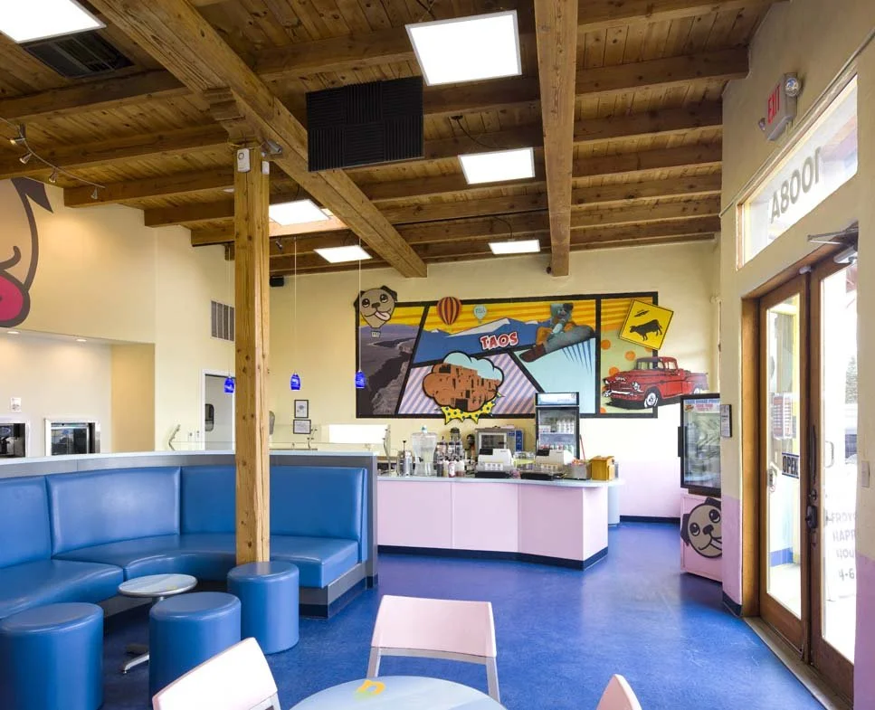  Interior melds traditional with funky 