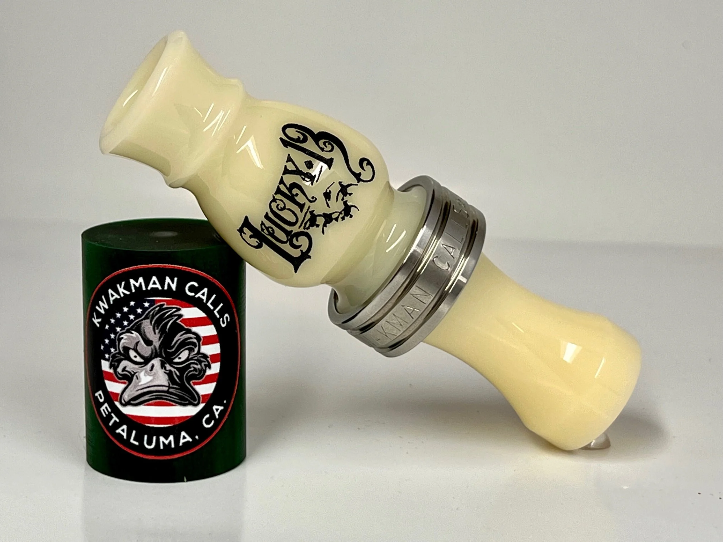 06B6E999-6841-437B-815A-D47737D68F37