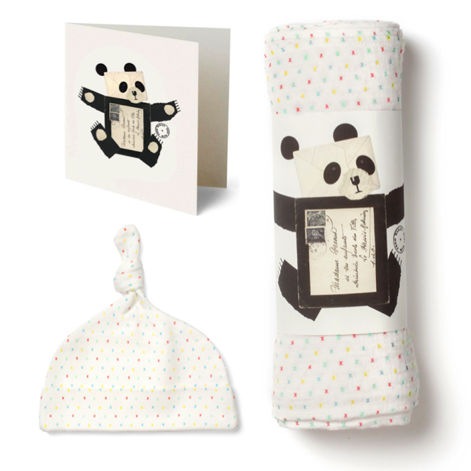 first-kisses-muslin-and-knot-hat-gift-set-2080.png