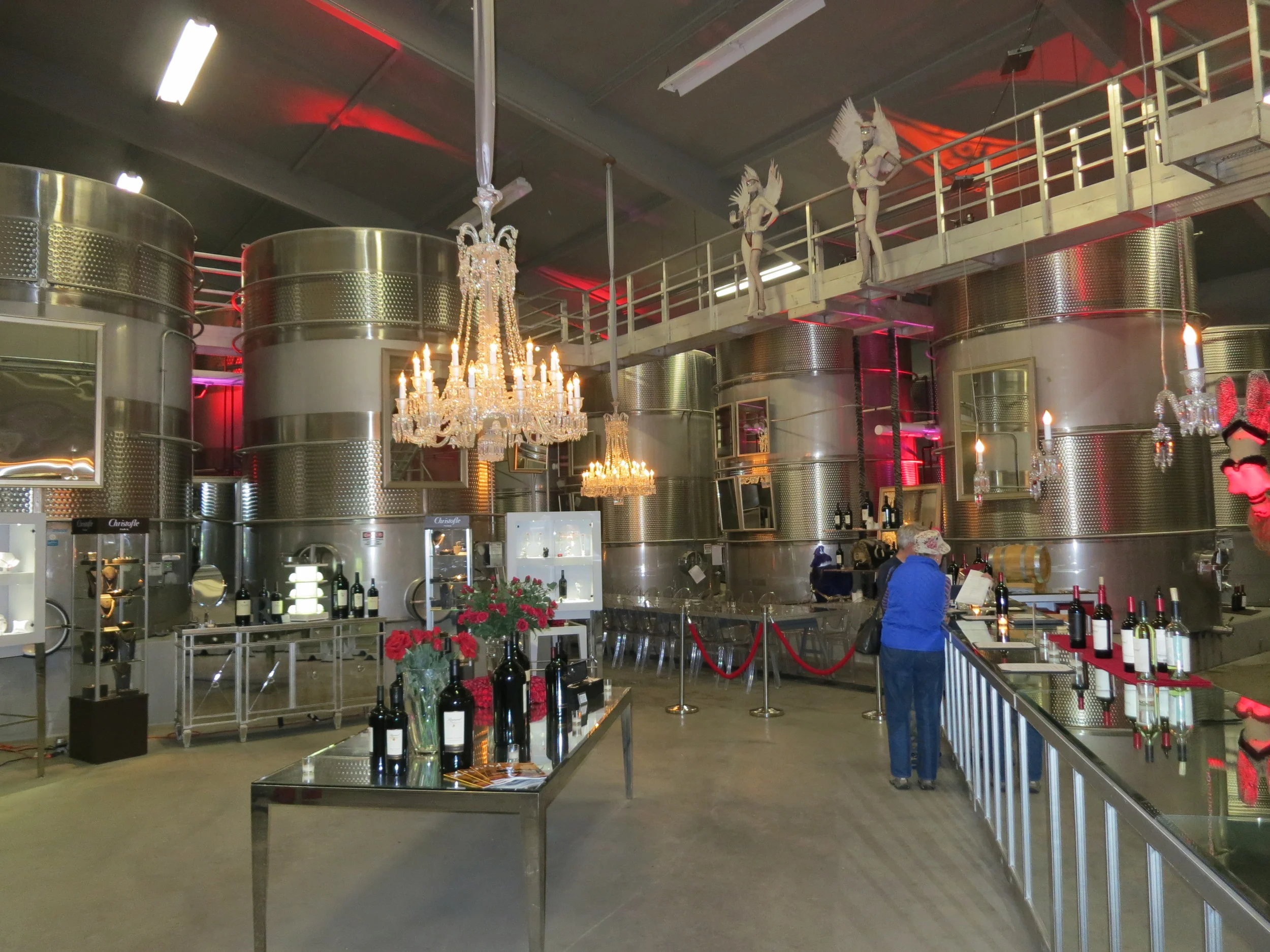 raymond cystal room.JPG