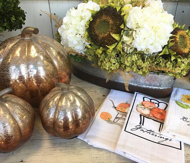 Come decorate for fall! #shopgalleriariverside