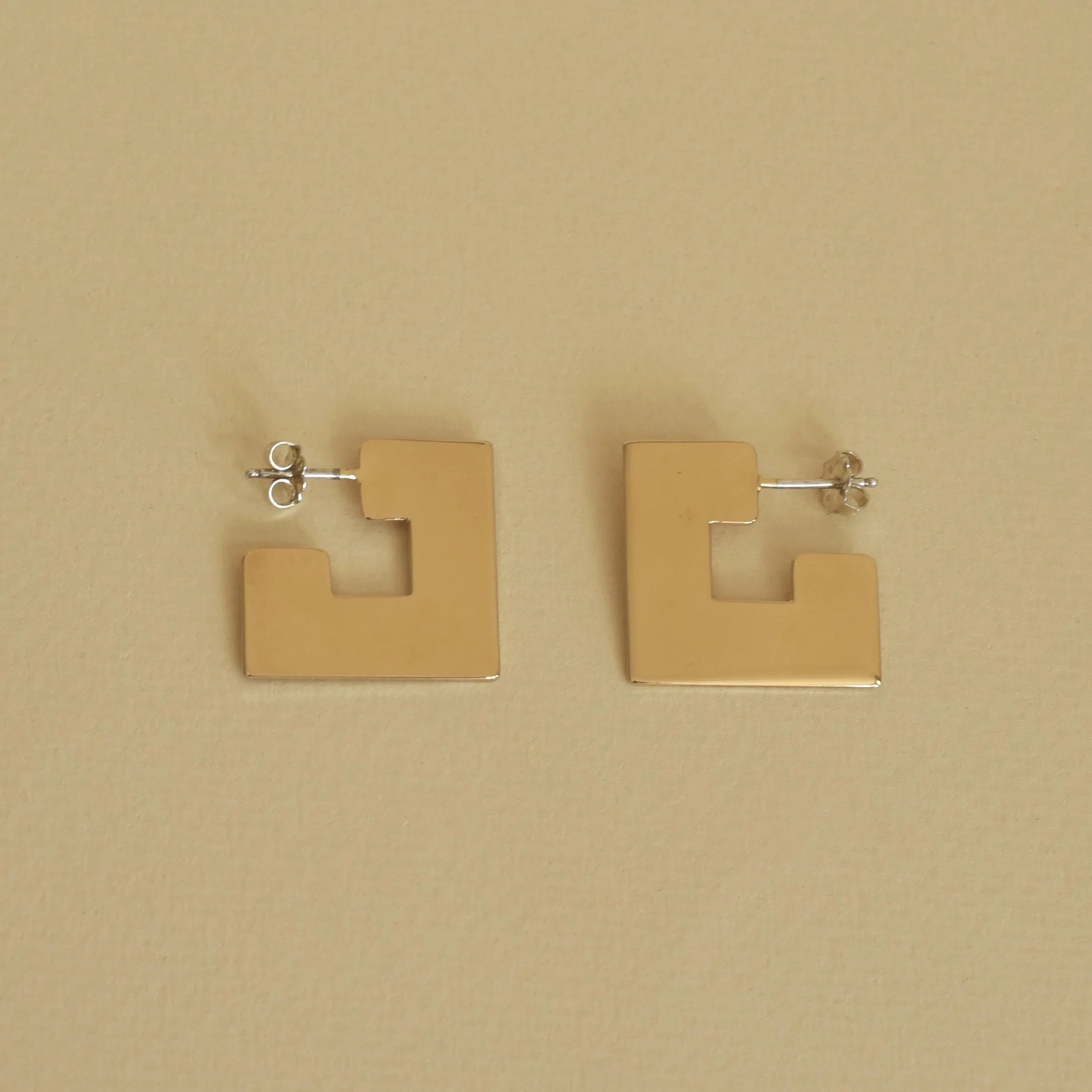 flat_square_earrings.jpg