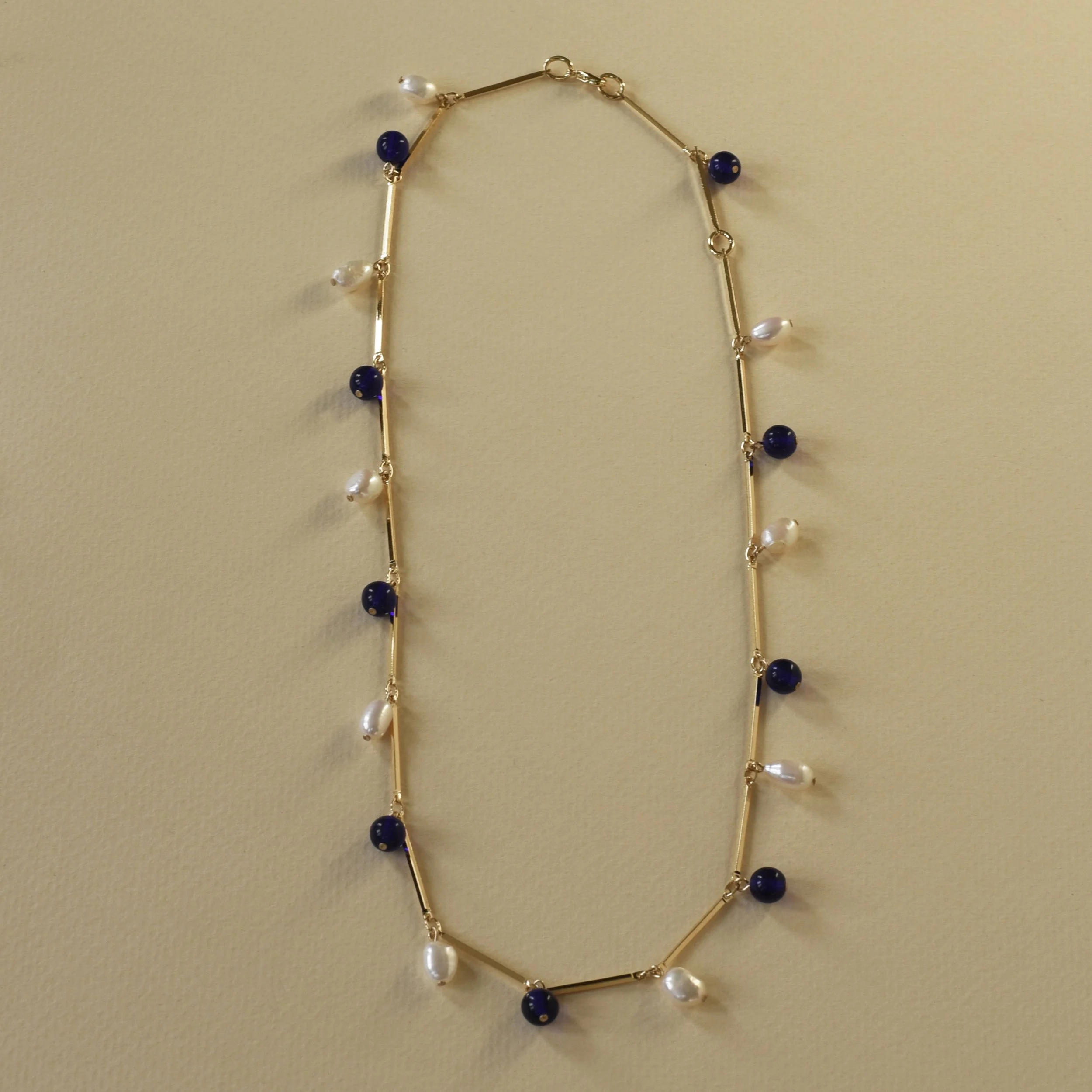 fete_pearlsblue2.jpg