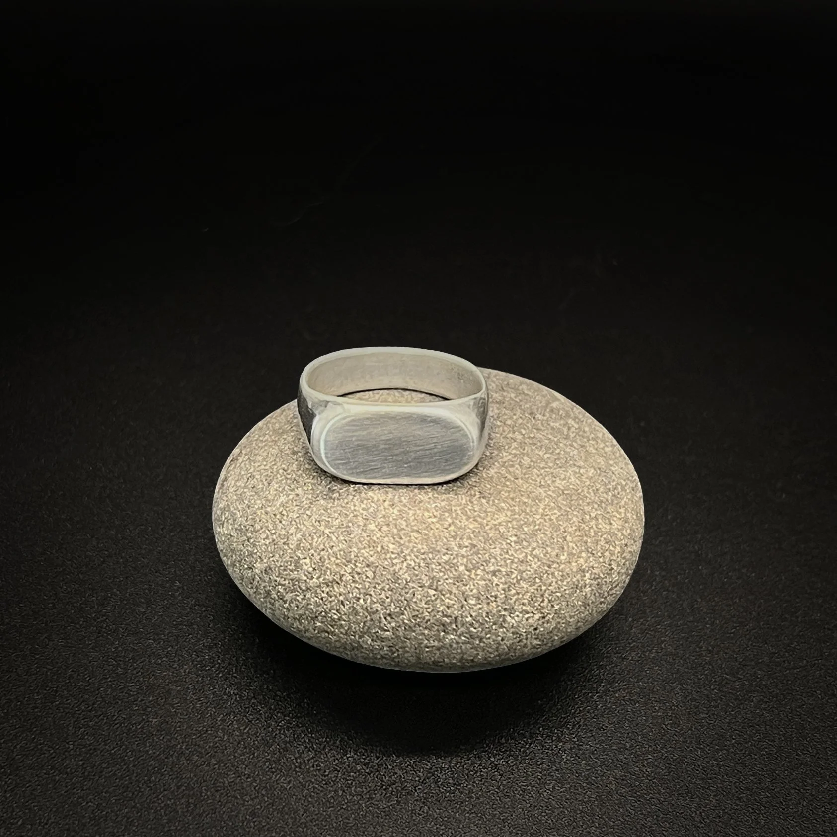 Horizontal Oval Signet Ring