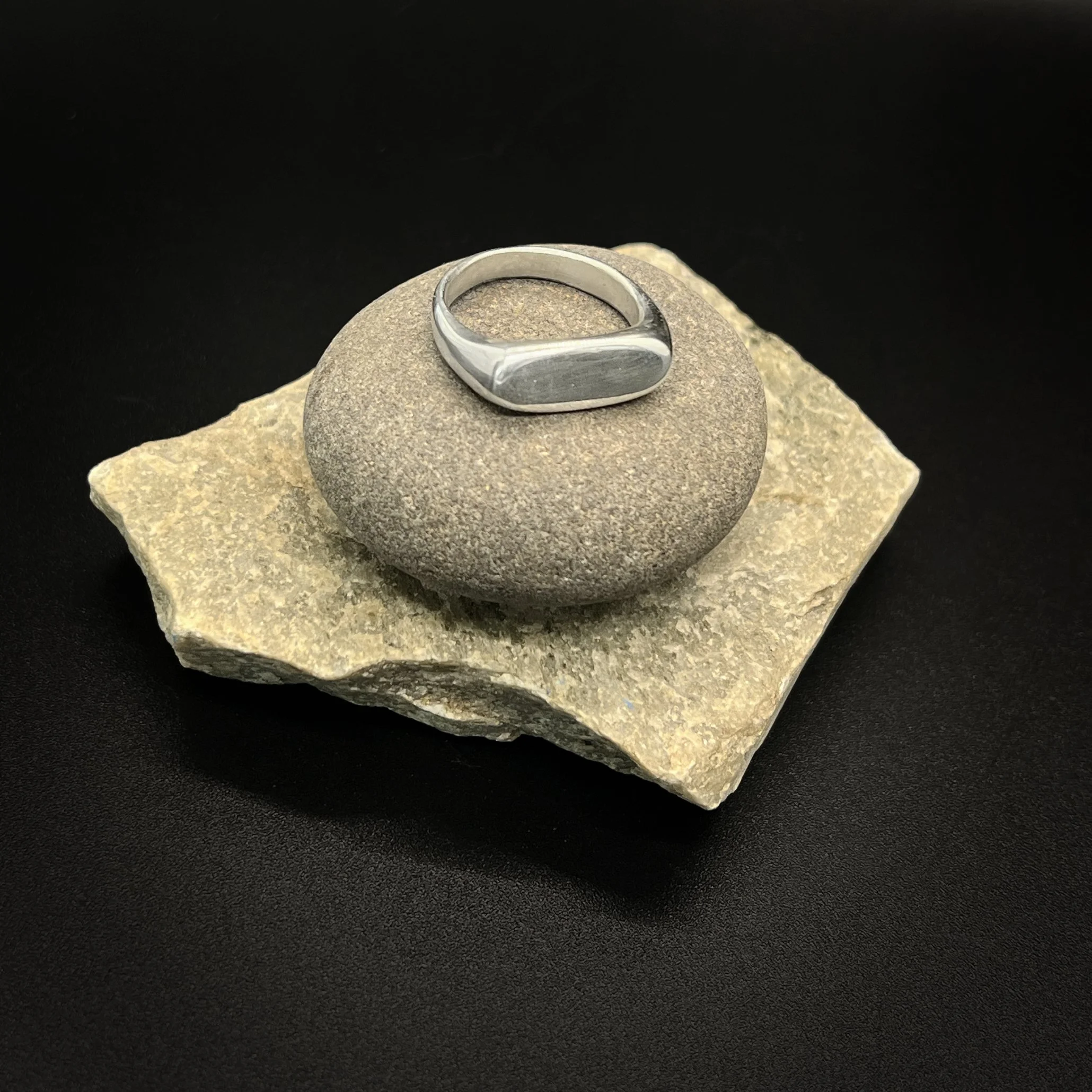 Modern Minimal Oval Signet Ring