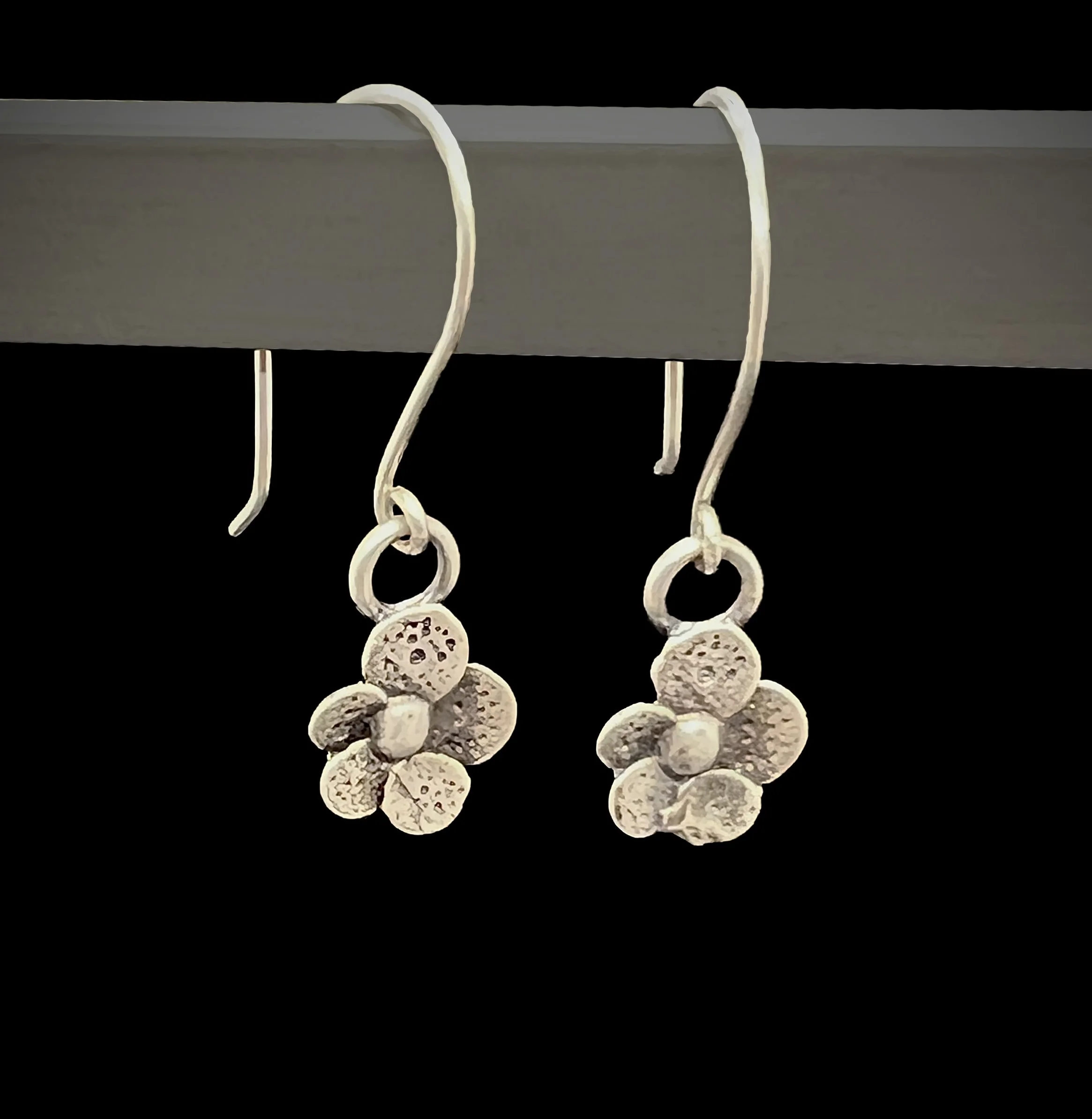 Charming Flower Dangle Earrings