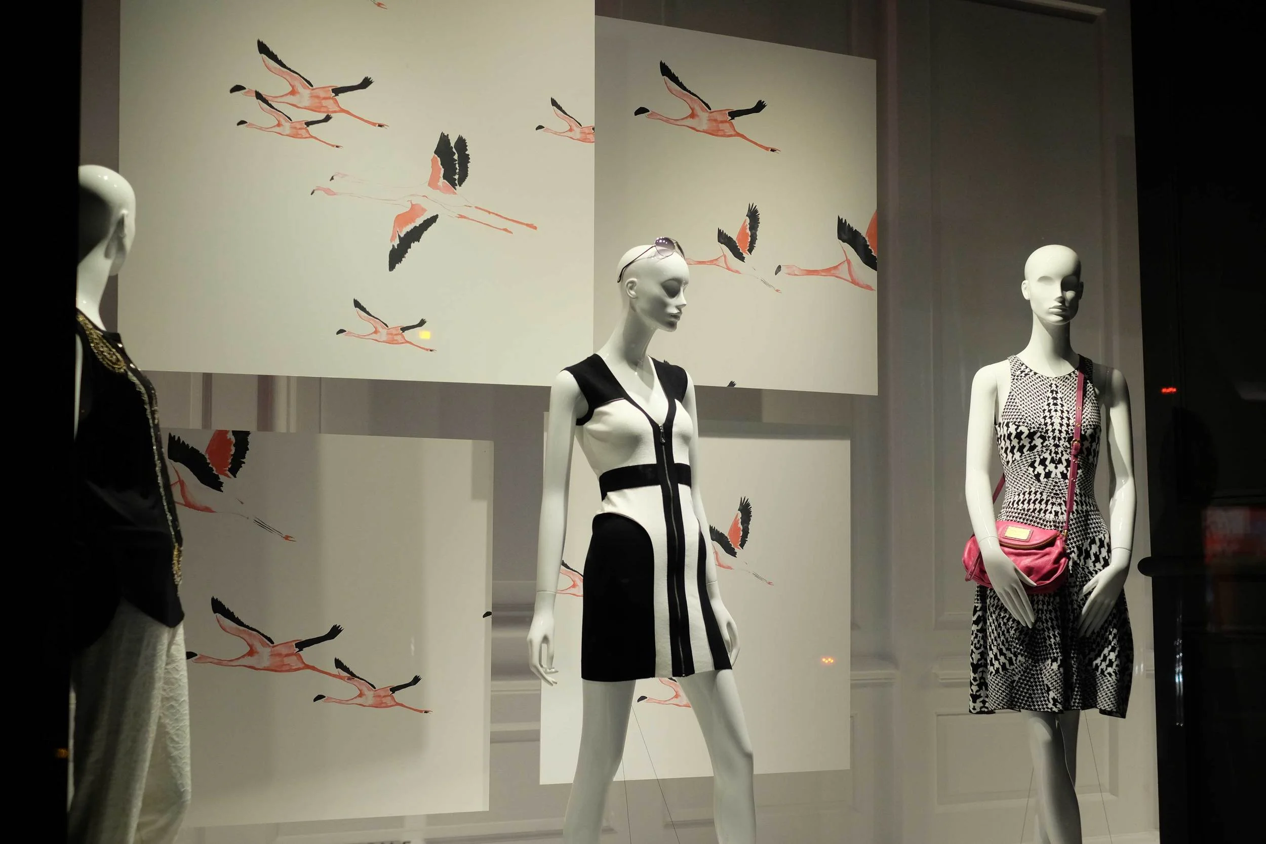 lvq_saks_windows_detail_b.jpg