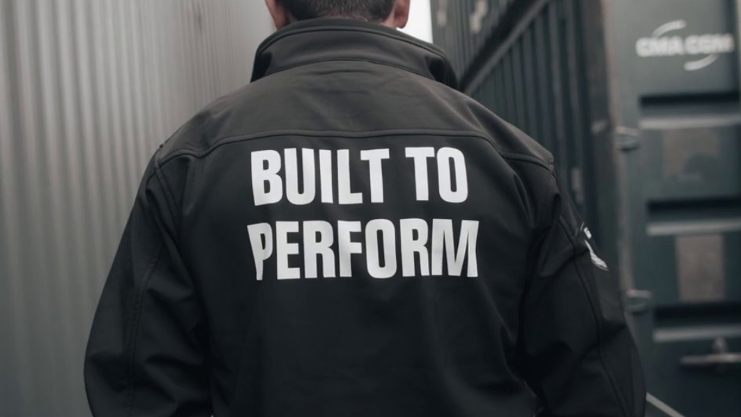 HIAB | BUILT TO PERFORM 