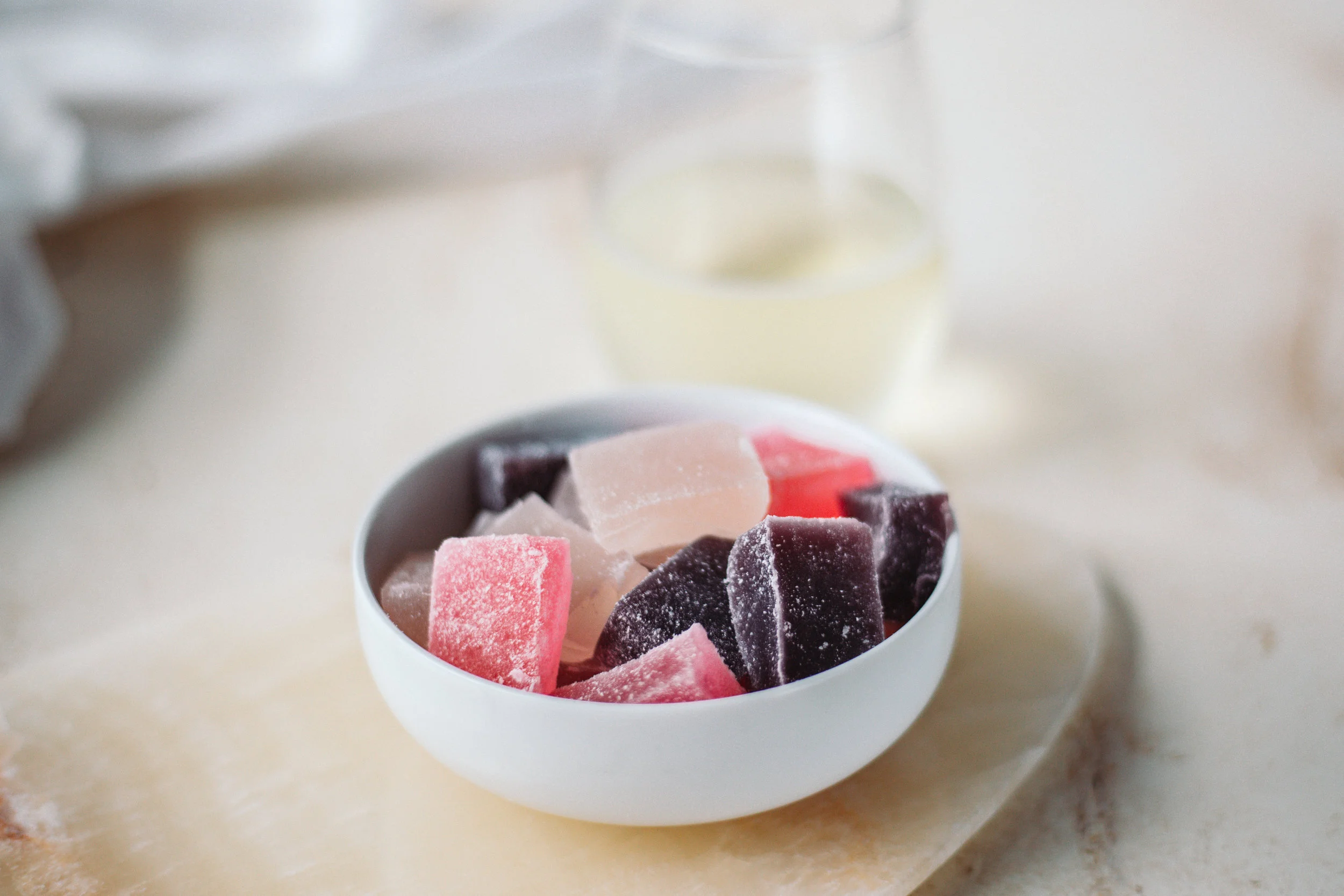 KQED_MonicaLo_Holiday2018_WineGummies-5784.jpg