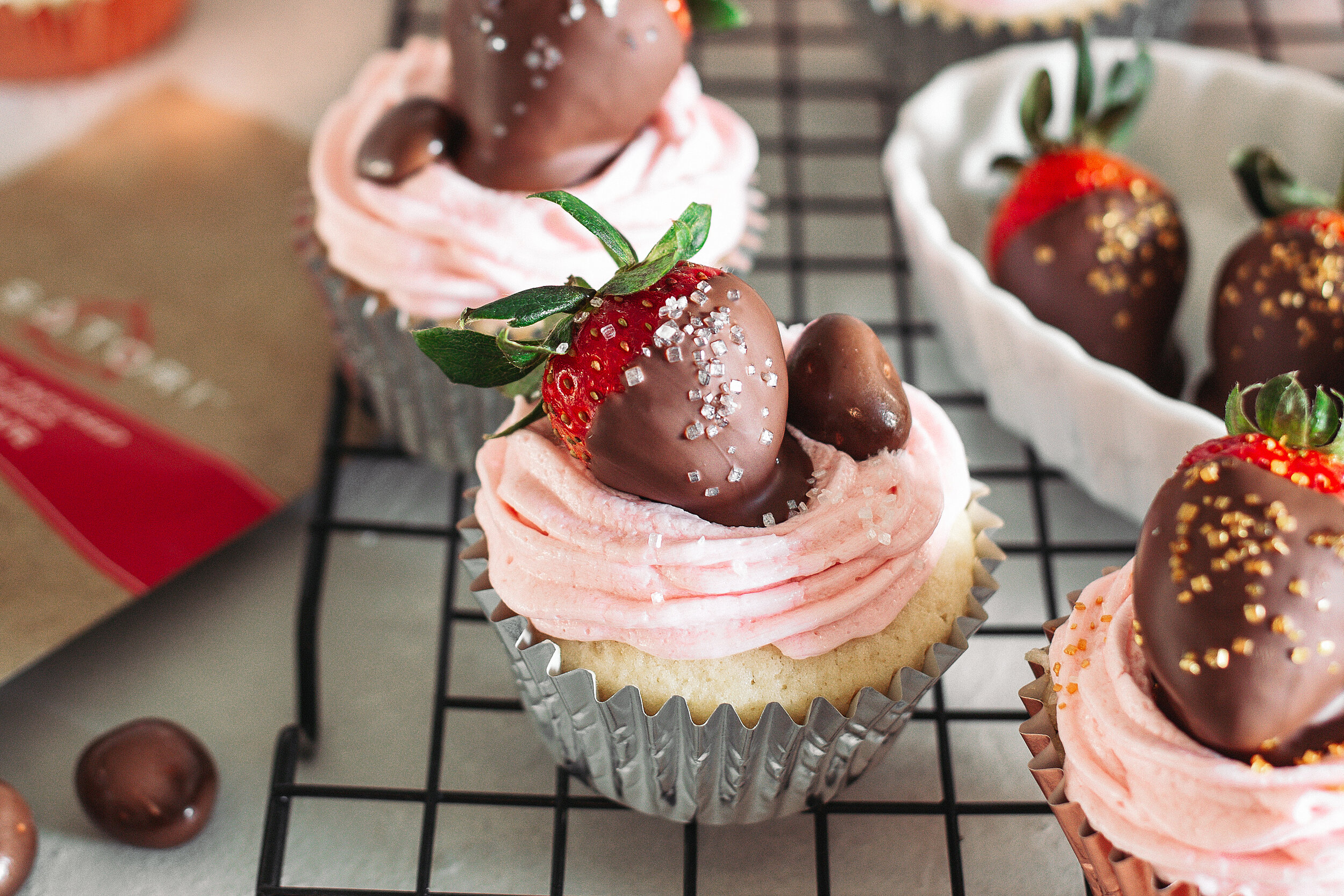 Strawberry Prosecco Cupcakes with Satori Strawberries in Milk Chocolate