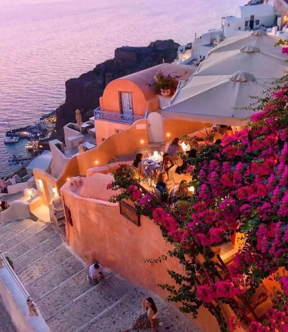 A series of stunning places in Greece!

🏘 Which one is your favorite from 1 - 10?😍

Top: -📍Oia, Santorini 📸 by @christinatouloumtzidou
1-📍Astip&aacute;laia 📸 by @gpapapostolou.photo
2-📍Paros Island 📸 by @christinatouloumtzidou
3-📍Cavo Tagoo 