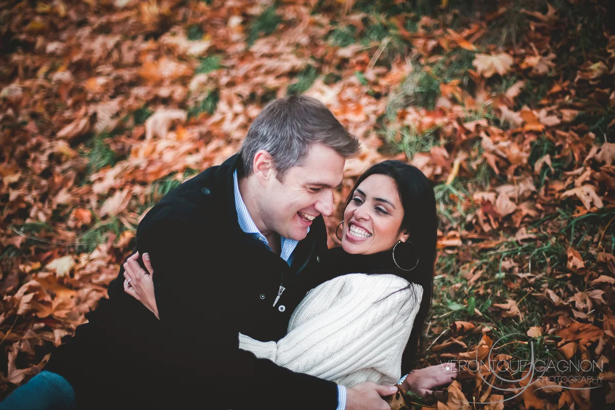 Fall at its best, Fall Engagement Session, Selkirk Waterway, Victoria BC, Veronique Gagnon Photography