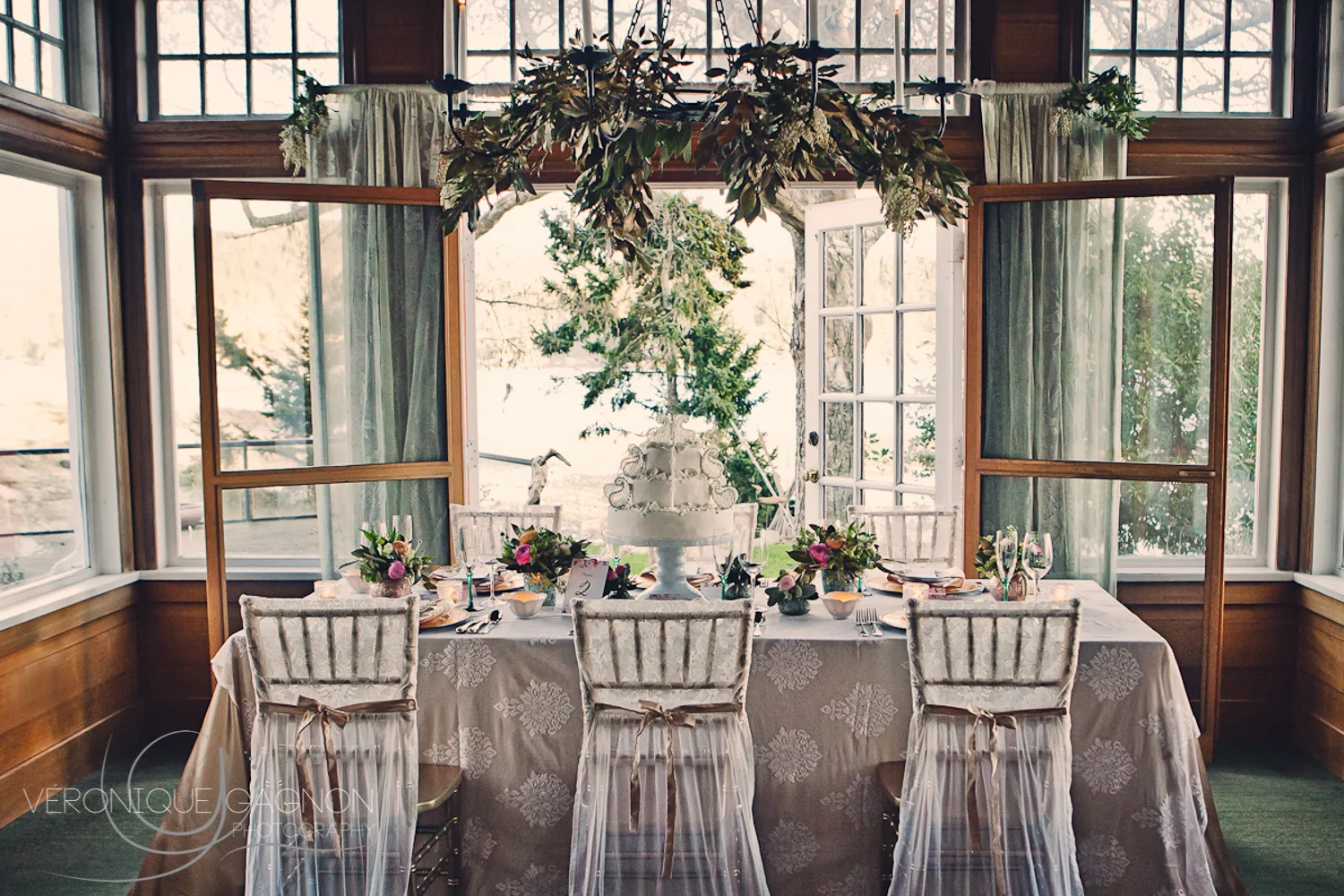 Vintage intimate wedding at the Sooke Harbour House with lace, pastel, roses and gold notes.