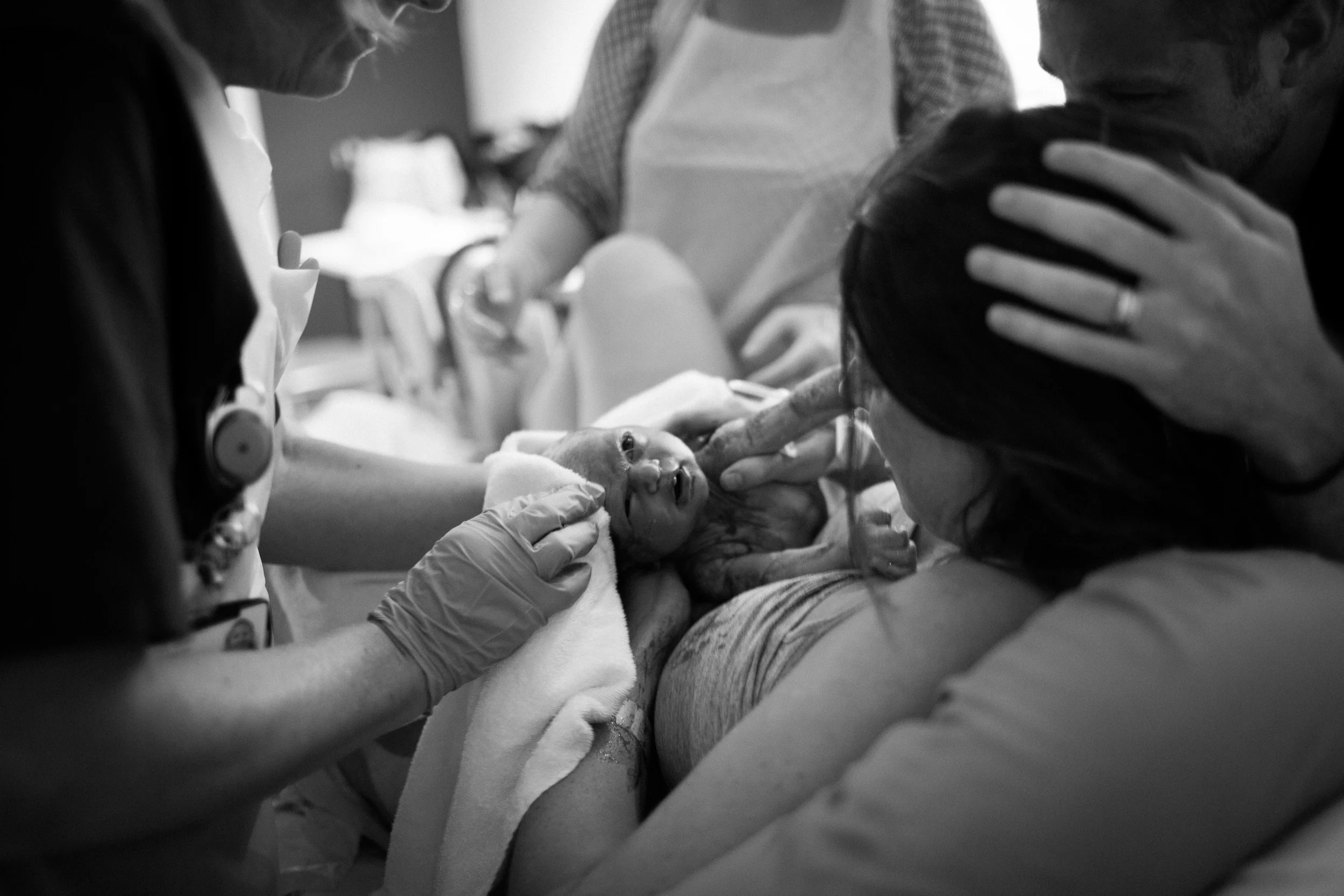 THEFIRSTHELLO - BIRTH PHOTOGRAPHY-7.jpg