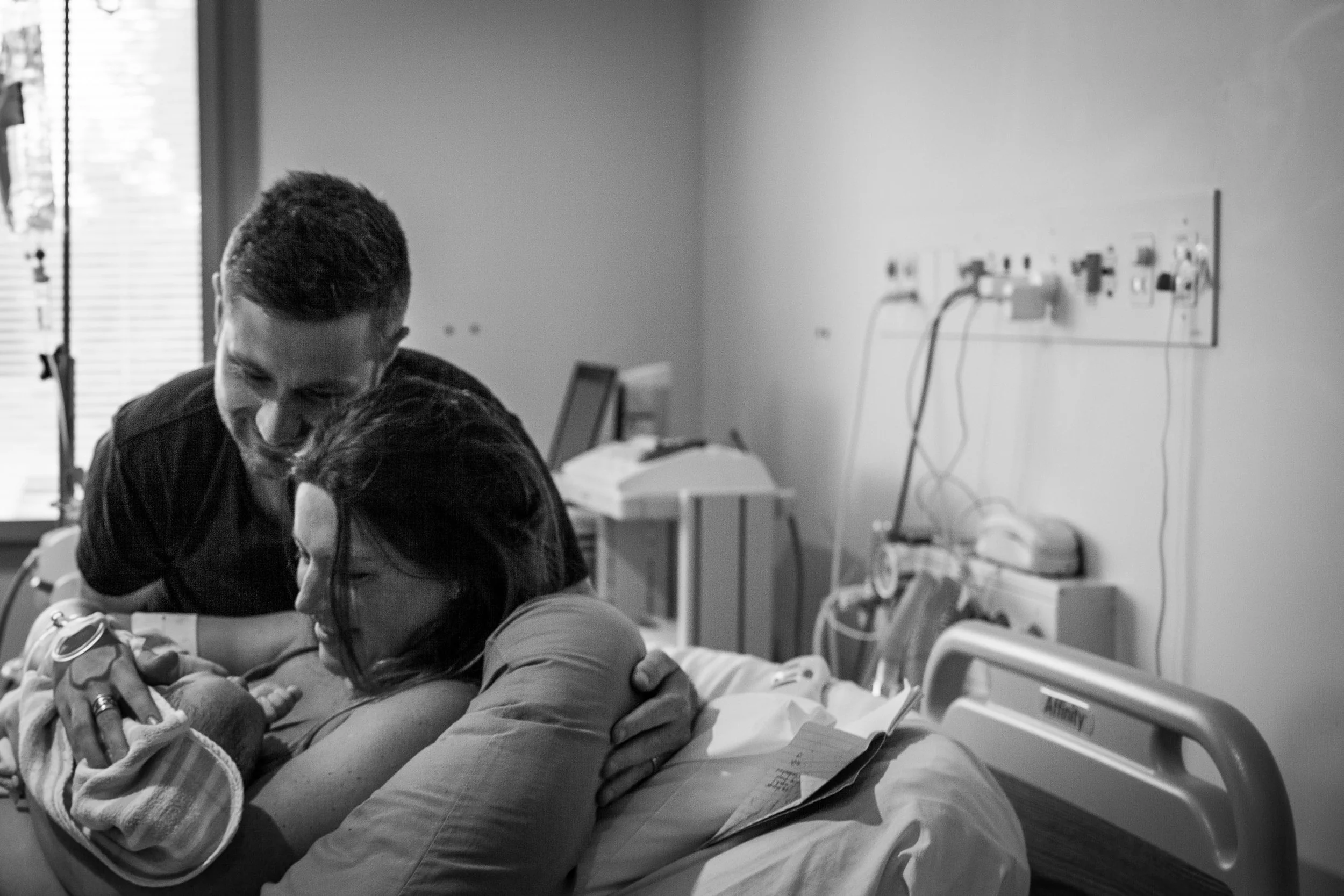 THEFIRSTHELLO - BIRTH PHOTOGRAPHY-19.jpg