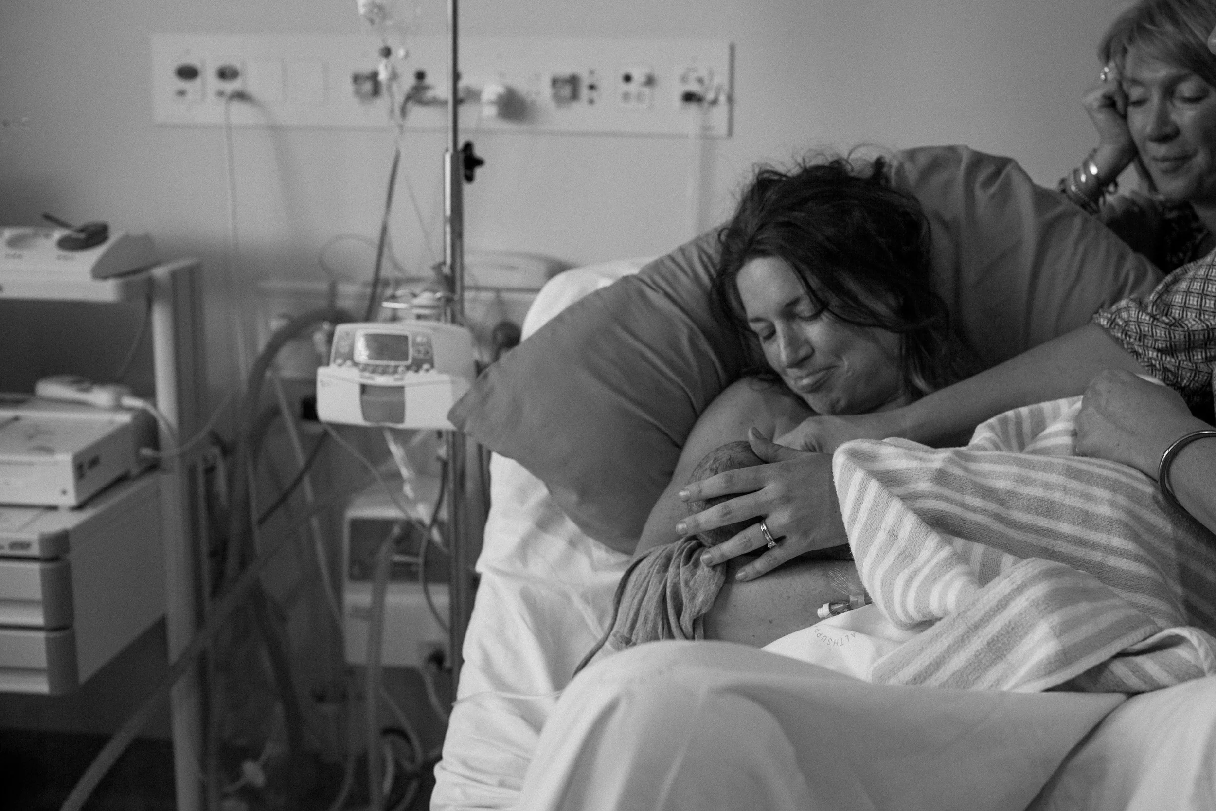 THEFIRSTHELLO - BIRTH PHOTOGRAPHY-26.jpg