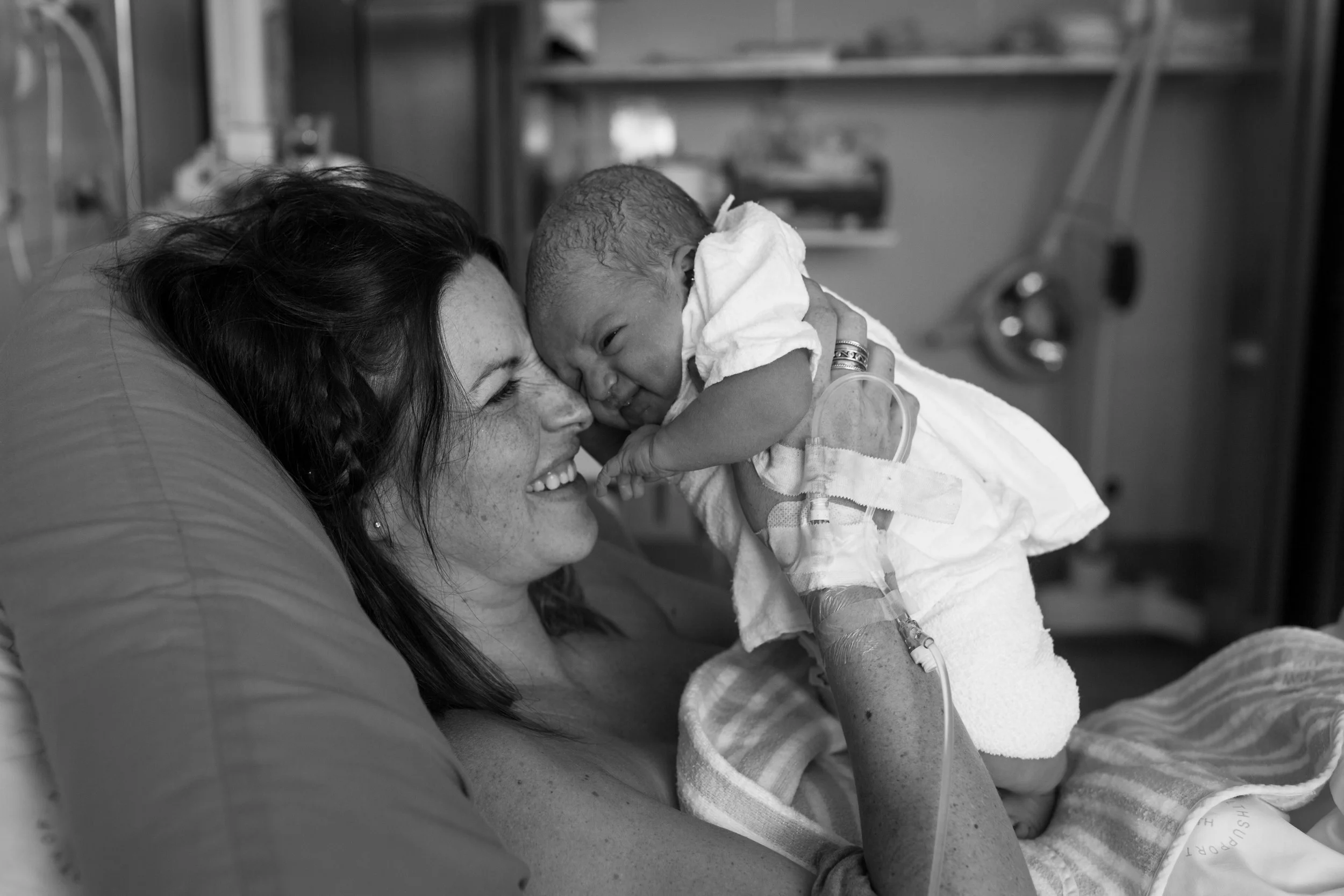 THEFIRSTHELLO - BIRTH PHOTOGRAPHY-44.jpg