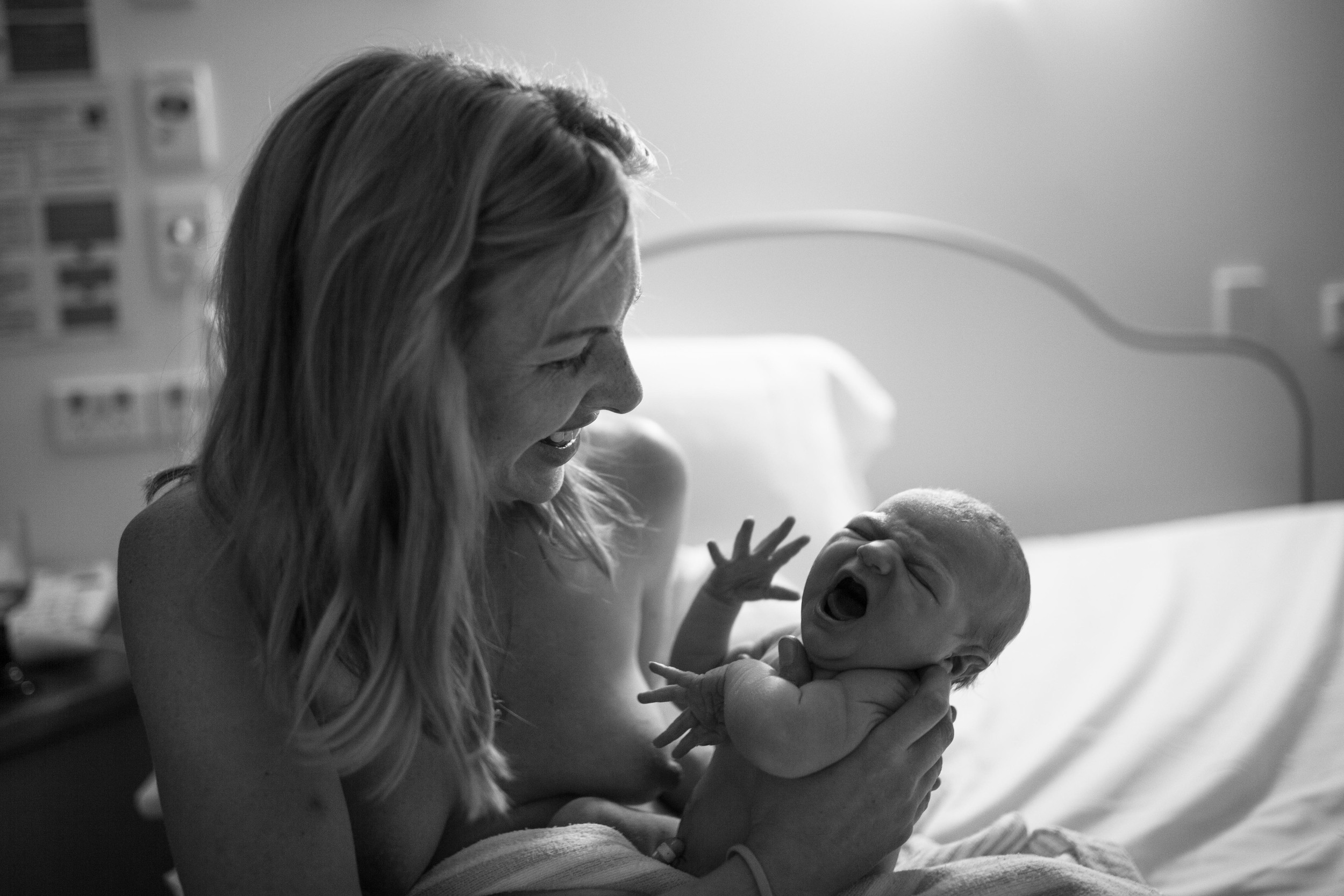 THEFIRSTHELLO - birth photography-47.jpg