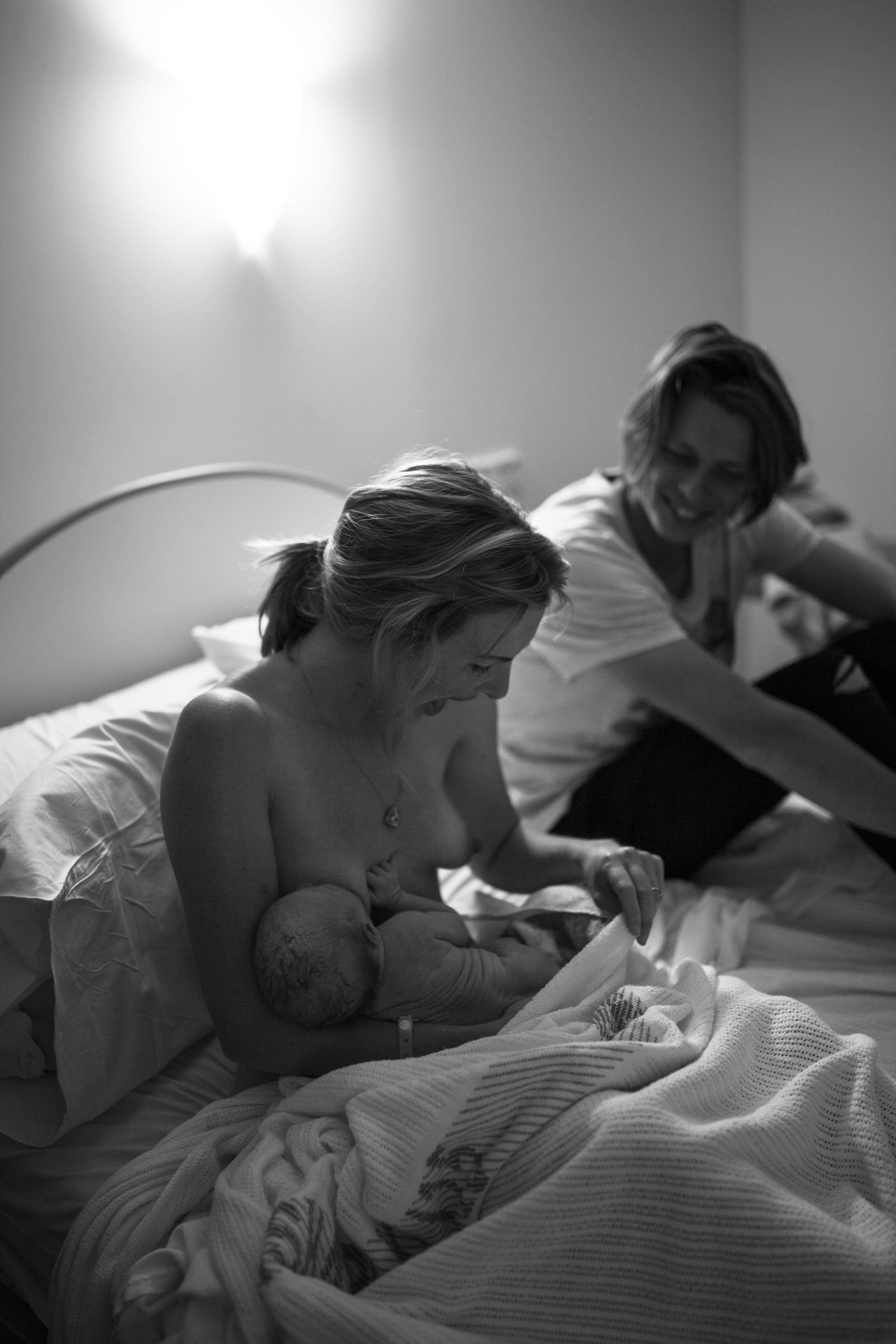 THEFIRSTHELLO - birth photography-59.jpg