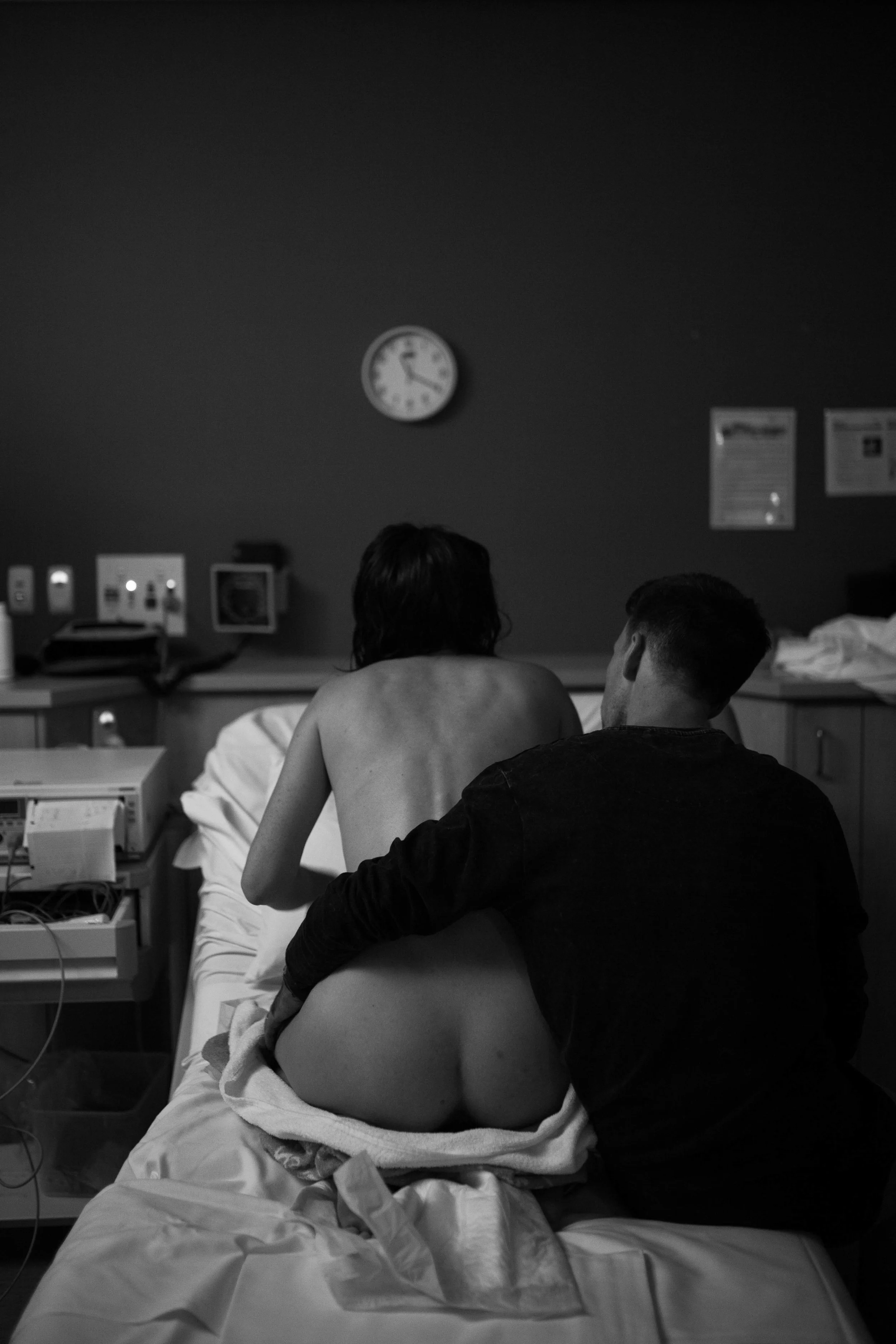 THE FIRST HELLO - birth photography-102.jpg