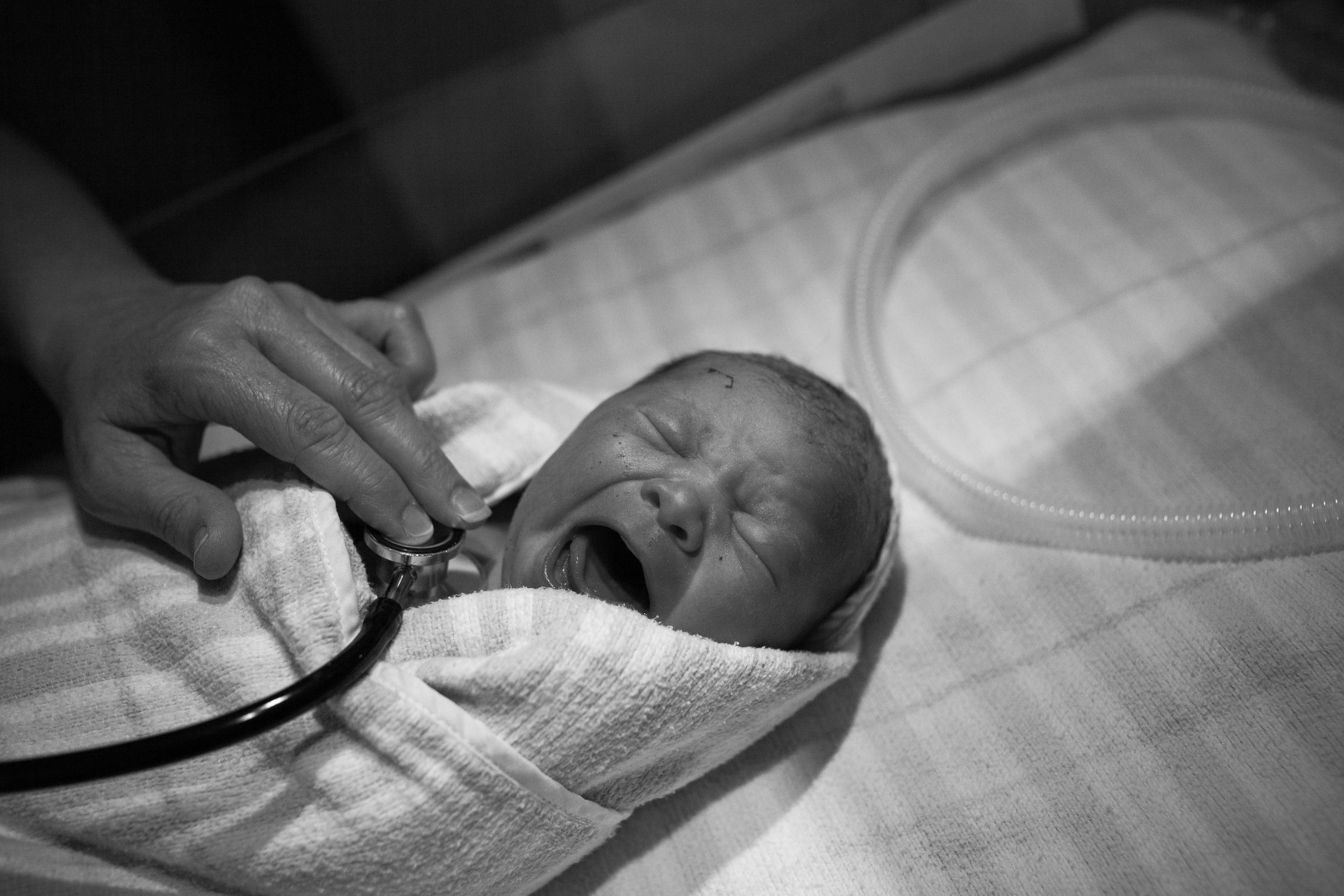 THEFIRSTHELLO - birth photography-3894.jpg