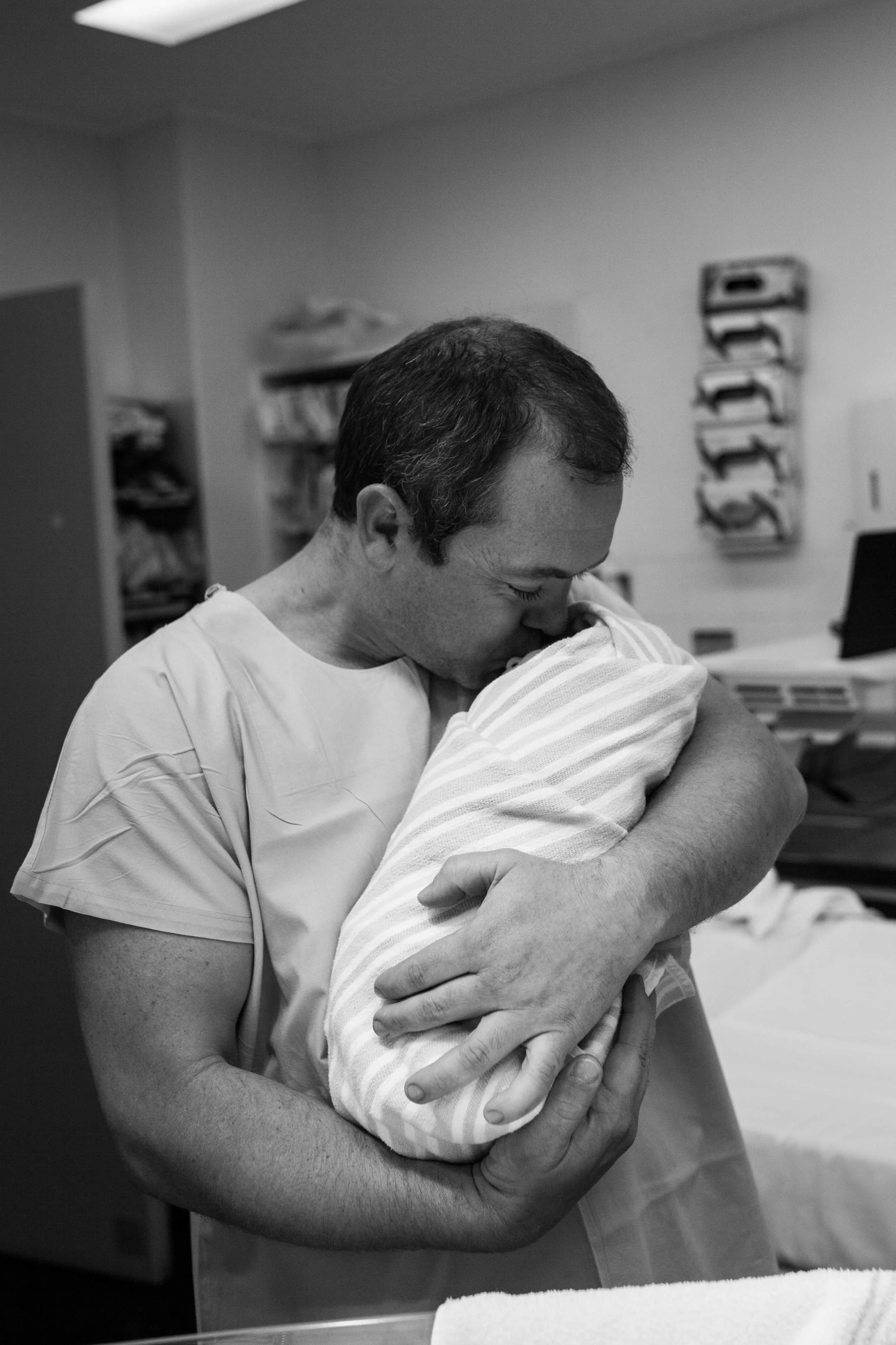 THEFIRSTHELLO - Birth Photography-115.jpg