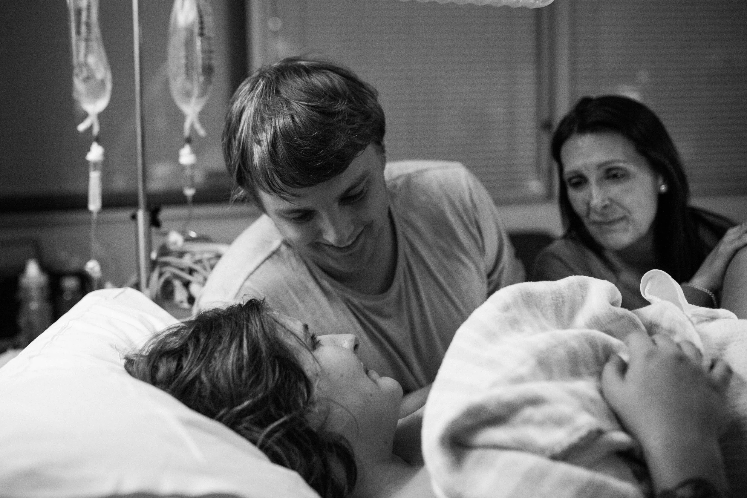 THEFIRSTHELLO - birth photography-98.jpg