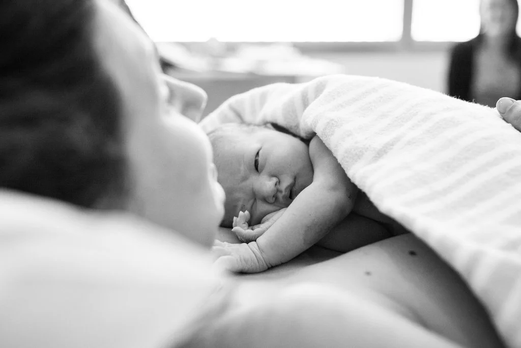 THEFIRSTHELLO-birthphotography-87.jpg