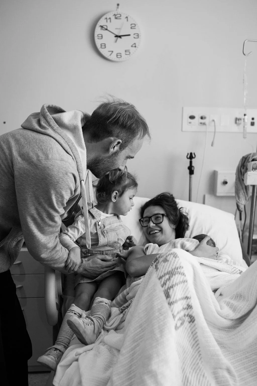 THEFIRSTHELLO-birthphotography-137.jpg
