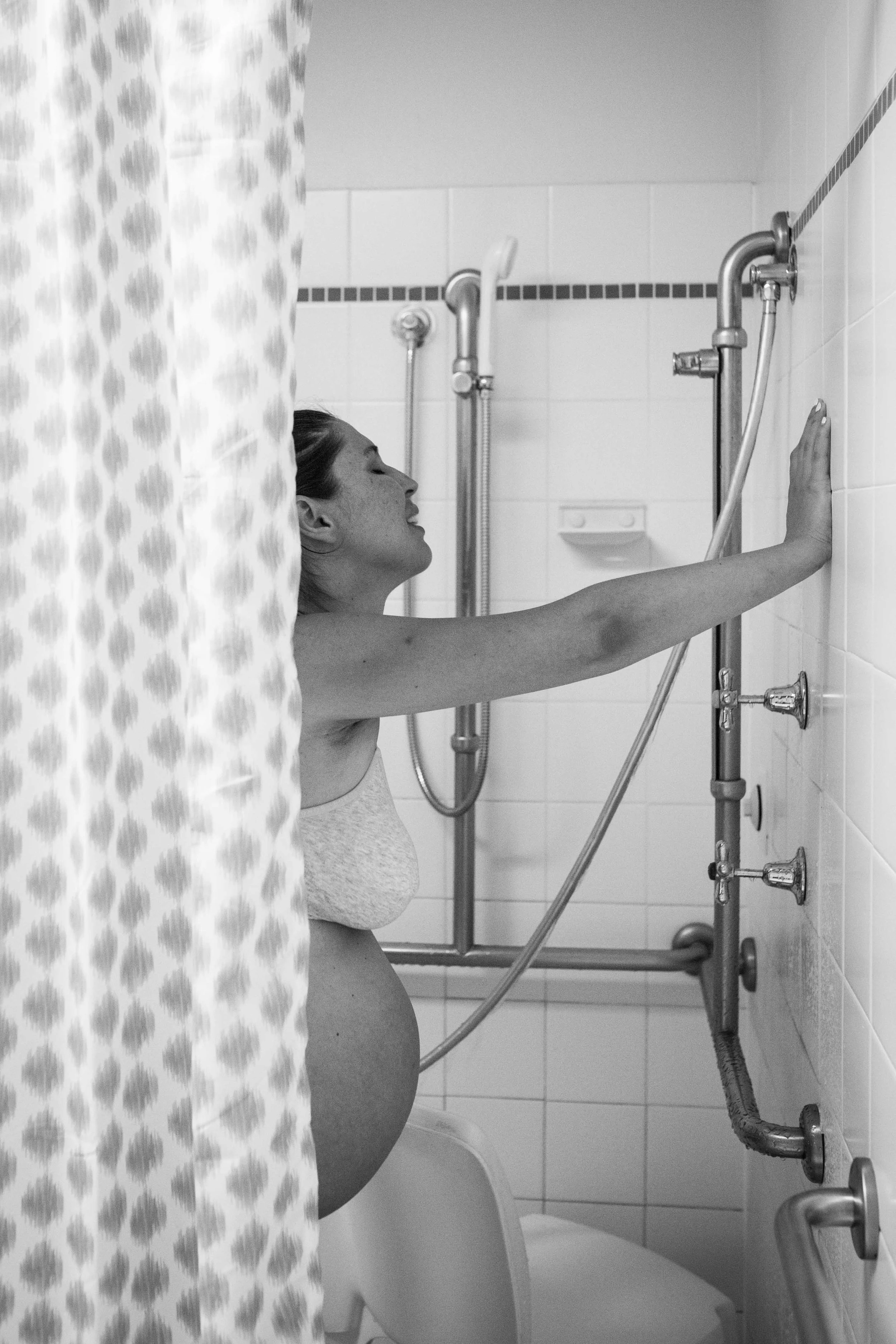 THEFIRSTHELLO - birth photography-36.jpg