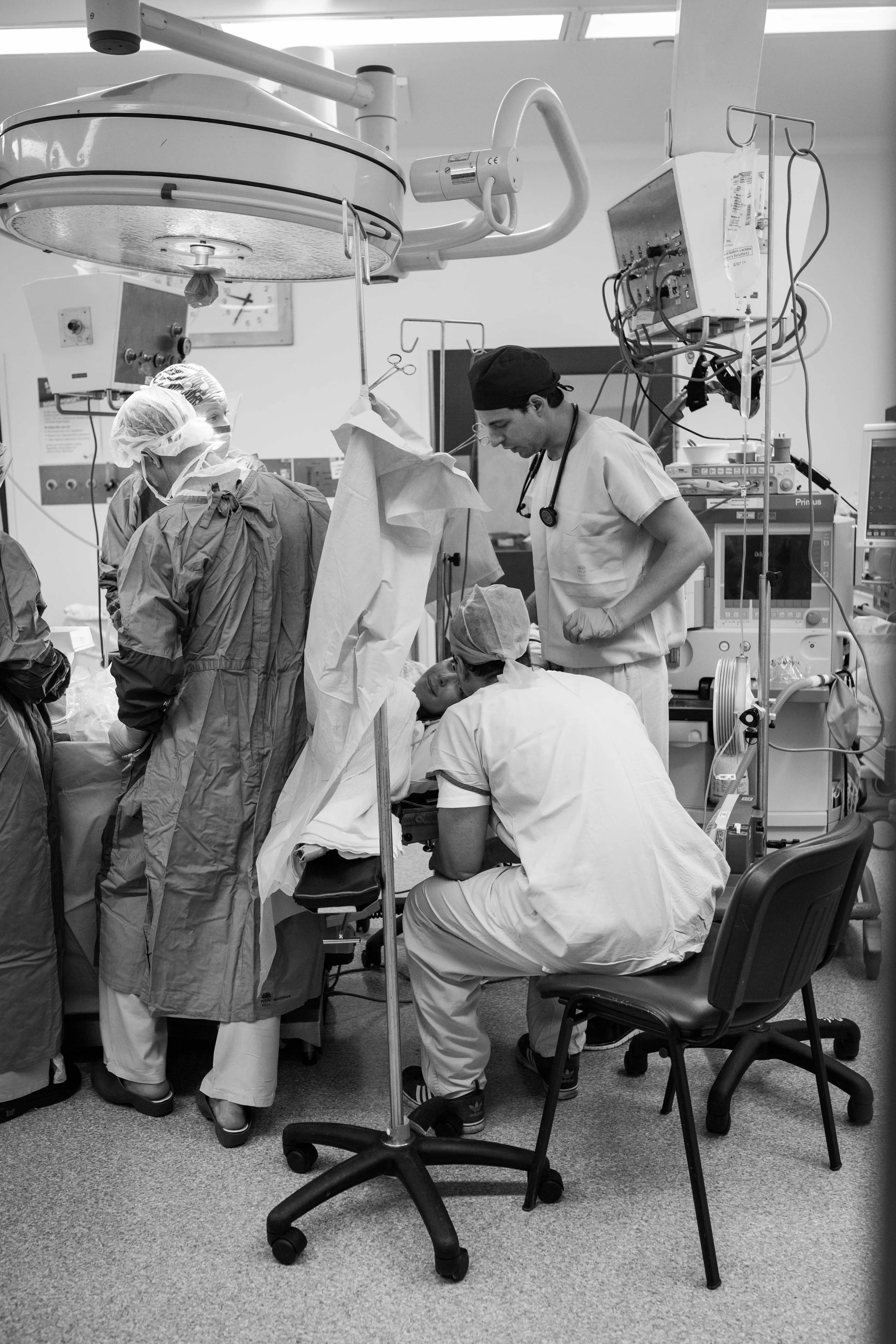 THEFIRSTHELLO - birth photography-71.jpg